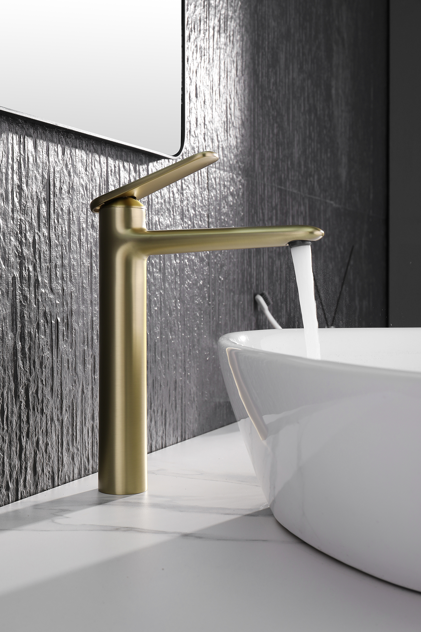 02112-S Смеситель од. для раковины-чаши (МАТ.ЗОЛОТО) GANZER (10/1шт)