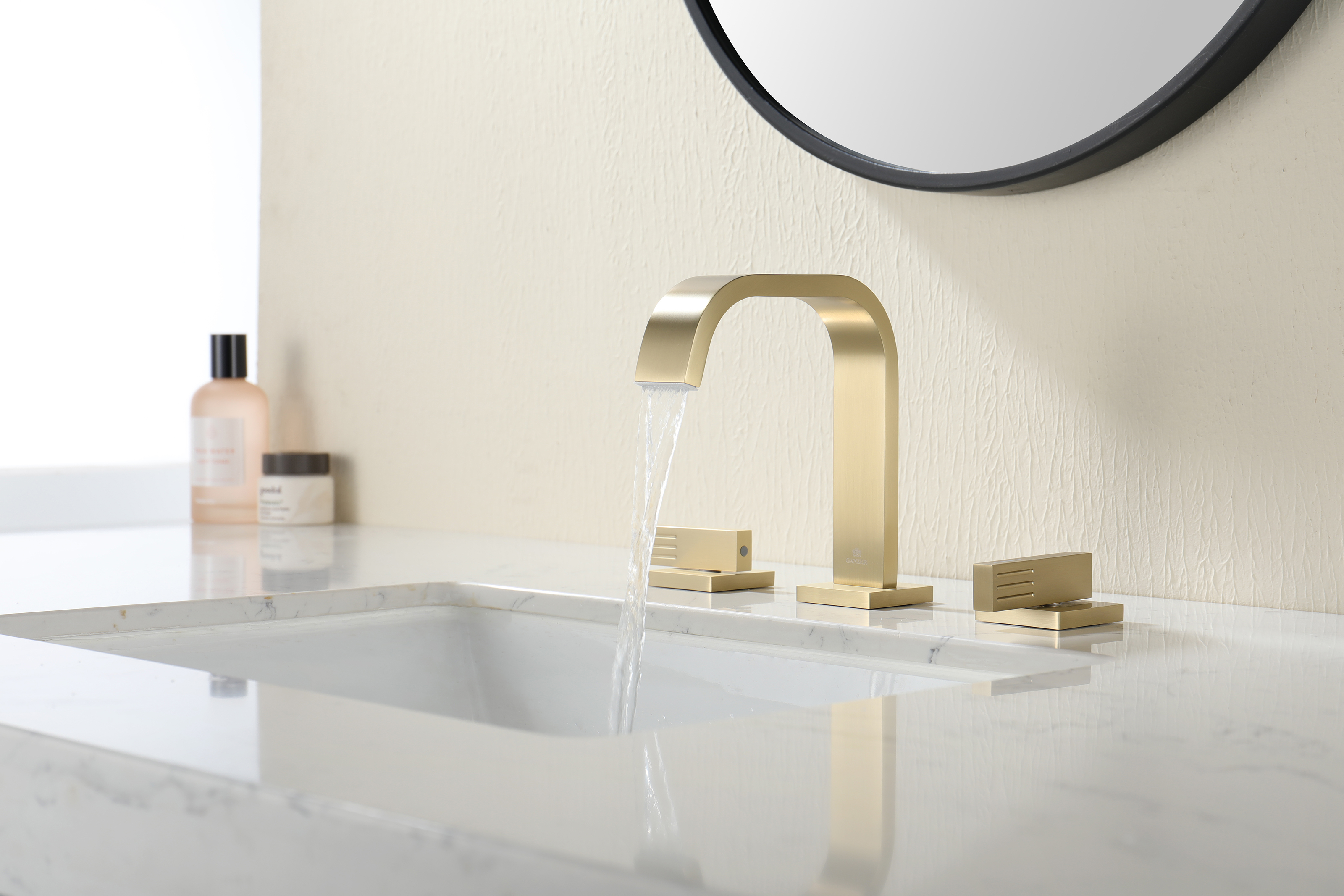 01115-S Смеситель на борт раковины (3-отв,Мат. Золото)  GANZER (10/1шт)