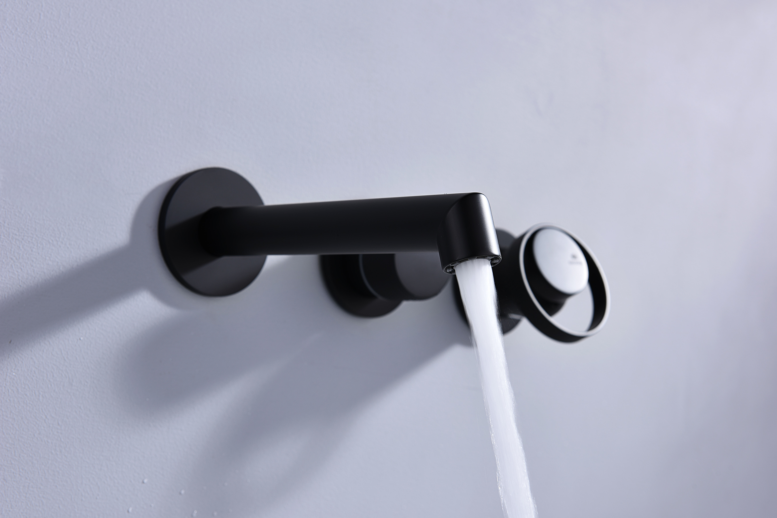 19134-C Встроенный смес. для ванны  (ЧЕРНЫЙ) GANZER  (6/1шт)