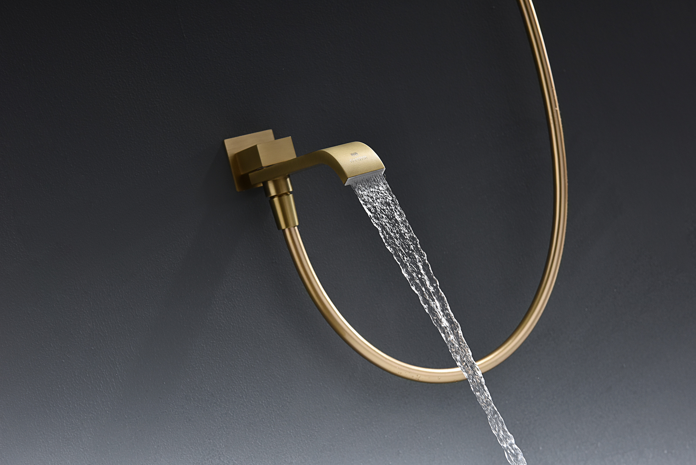 01165-S Смеситель встраиваемый для душа с 3-функ. (Мат. Золото) GANZER (6/1шт)