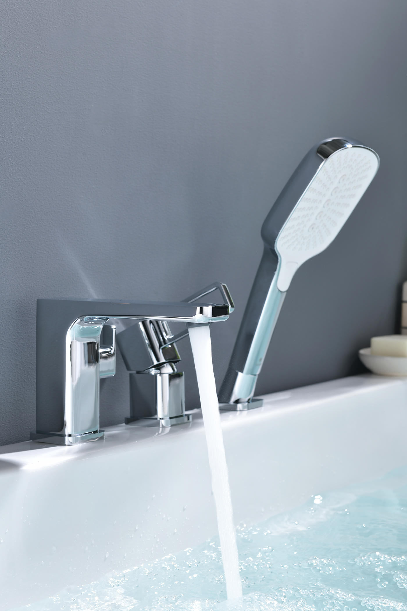 12133 Смеситель на борт ванны (3-отв,ХРОМ)  GANZER (10/1шт)