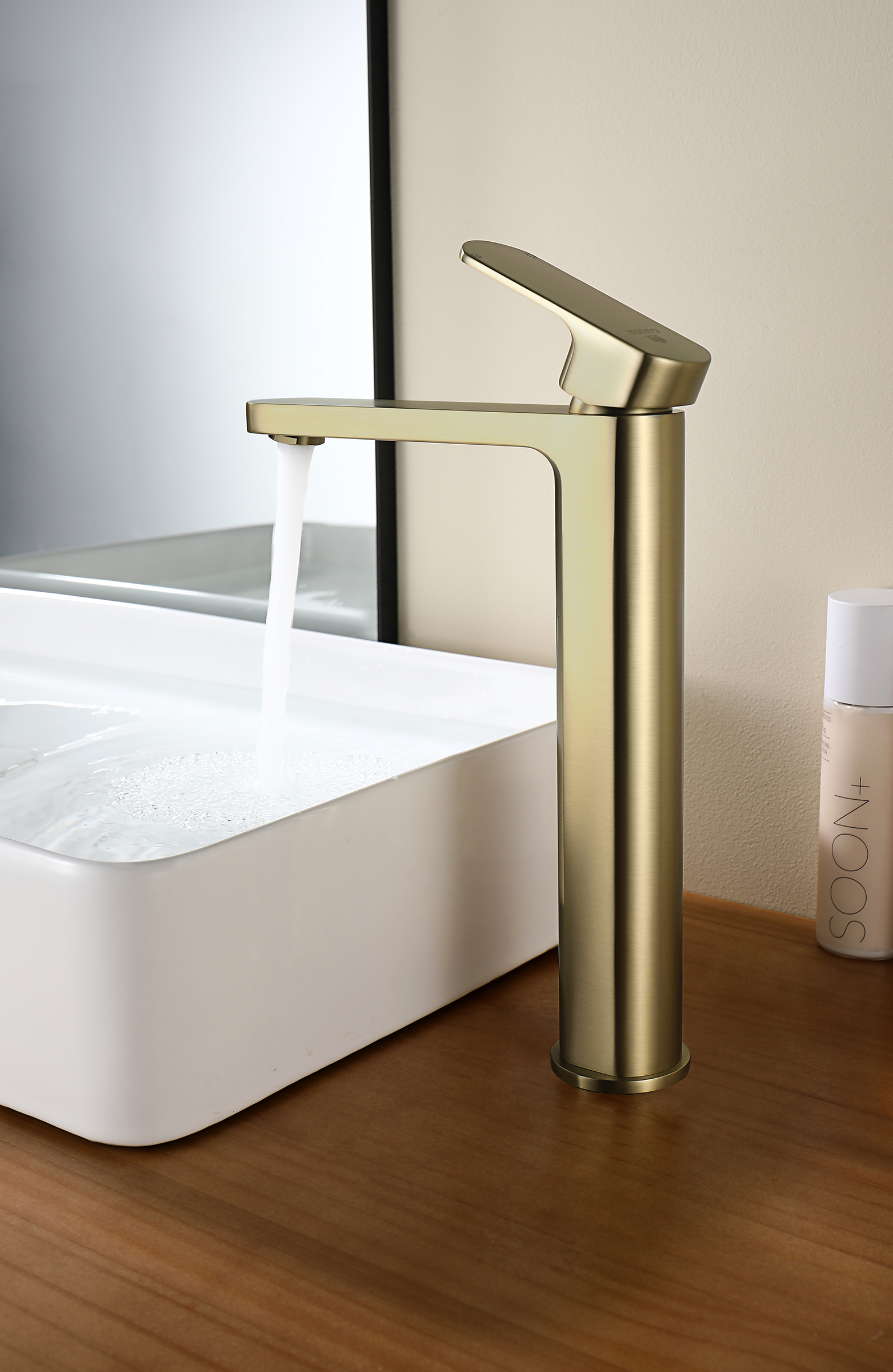 06112-S Смеситель од. для раковины-чаши (Мат. Золото) GANZER (10/1шт)