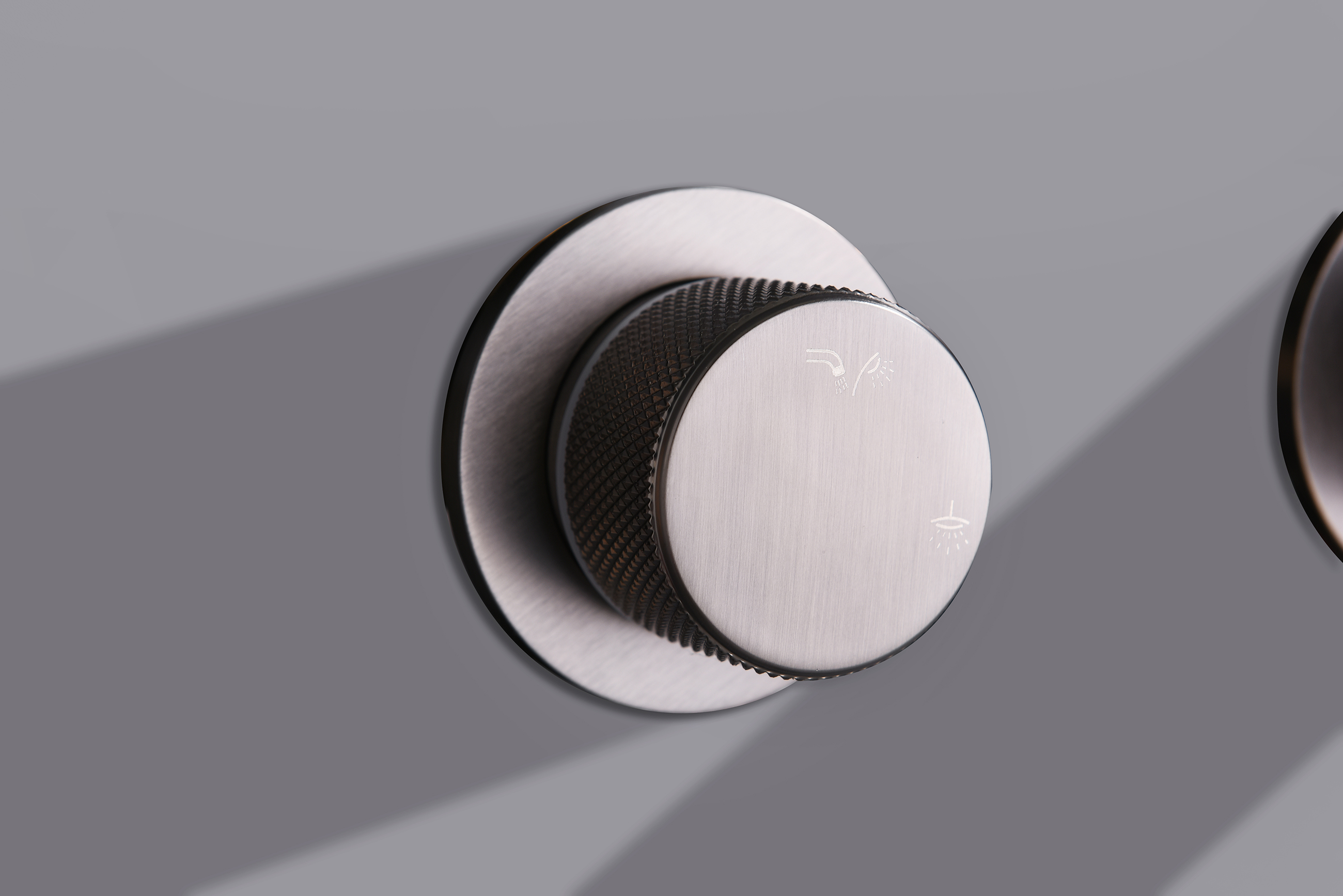 19165-Q Смеситель встраиваемый для душа с 3-функ. (ГРАФИТ) GANZER (6/1шт)