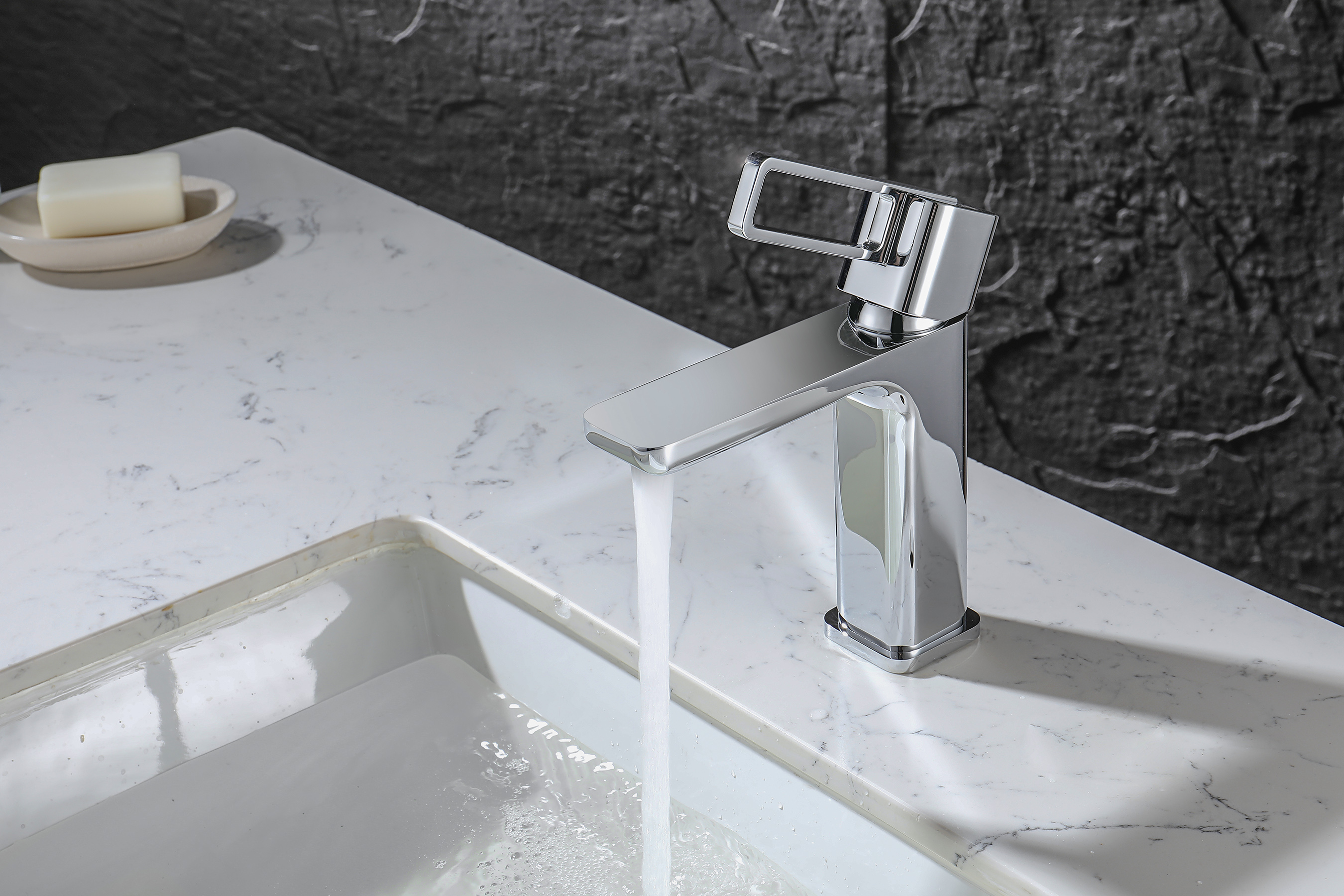 12111 Смеситель од. для раковины (ХРОМ) GANZER (10/1шт)