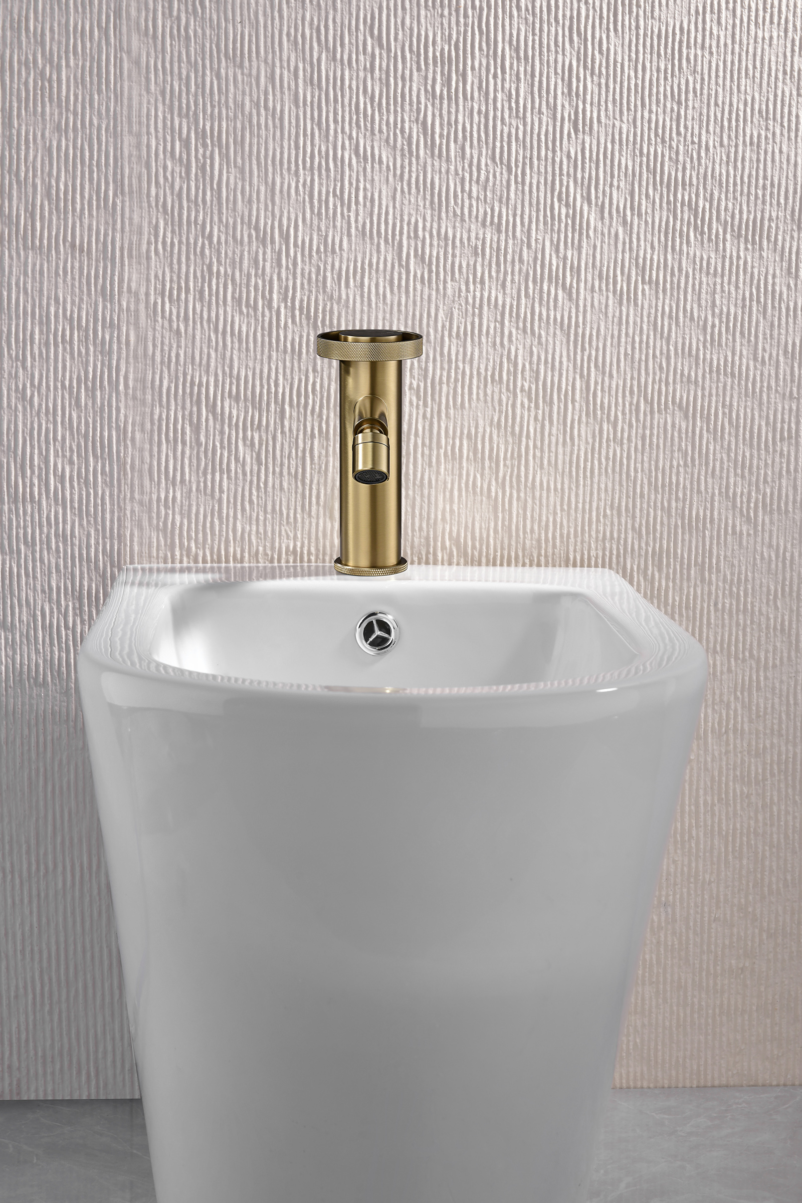 19151-S Смеситель на биде (Мат. Золото) GANZER  (10/1шт)