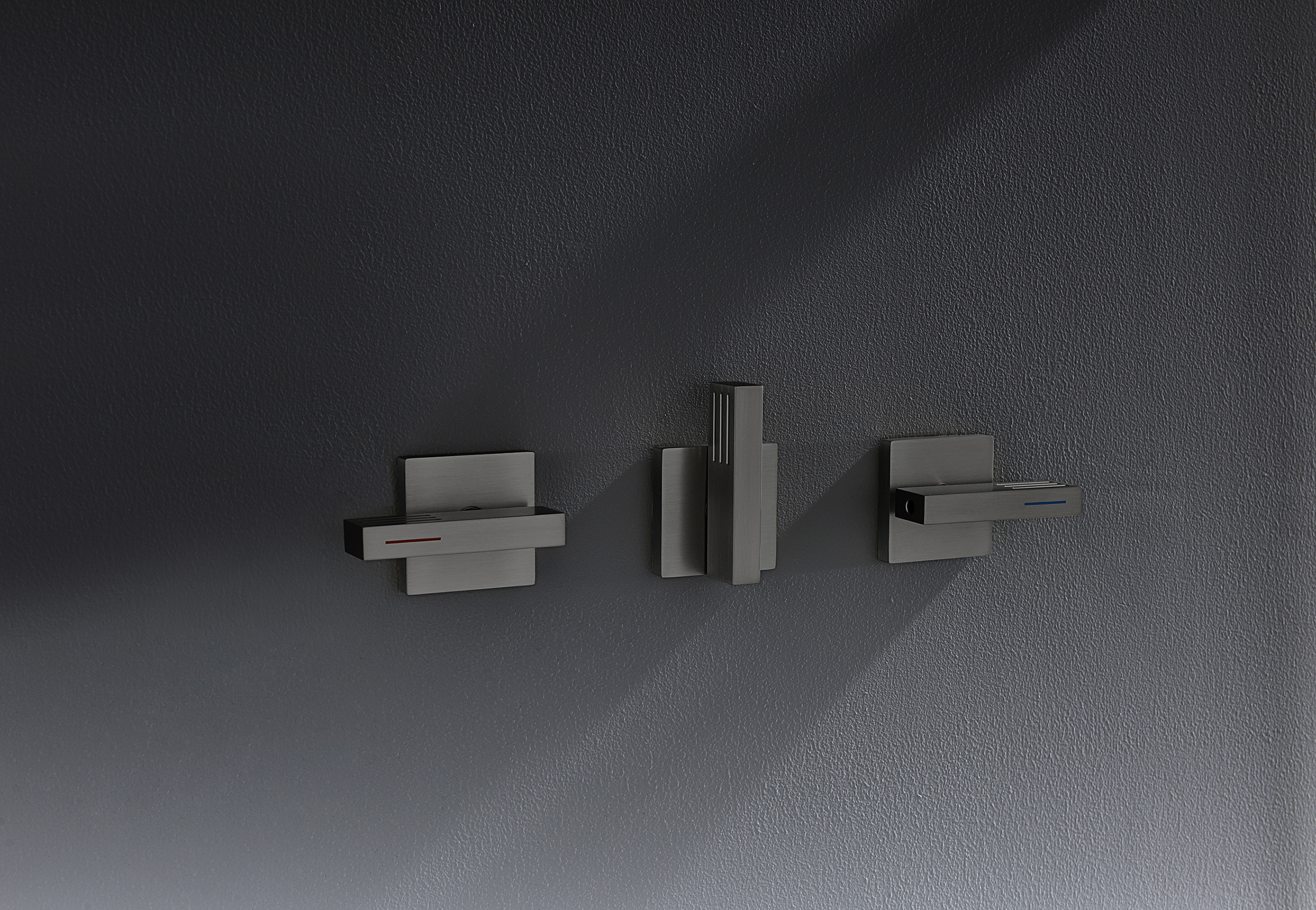 01165-Q Смеситель встраиваемый для душа с 3-функ. (ГРАФИТ) GANZER (6/1шт)