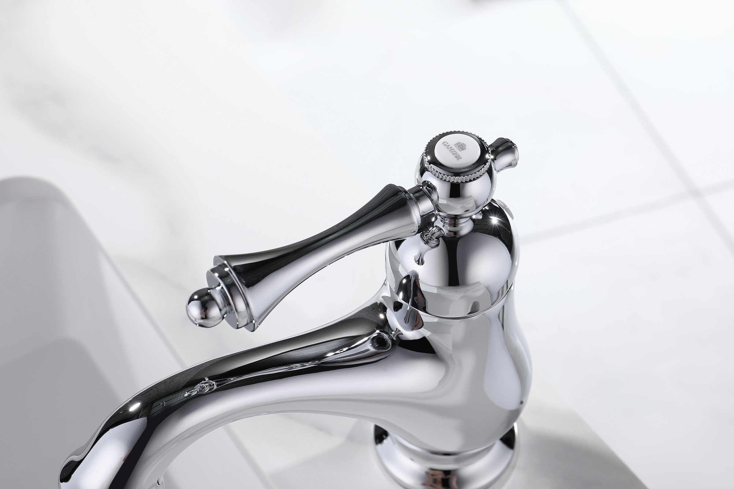 77111 Смеситель для умывальника (ХРОМ)  GANZER  (10/1шт)