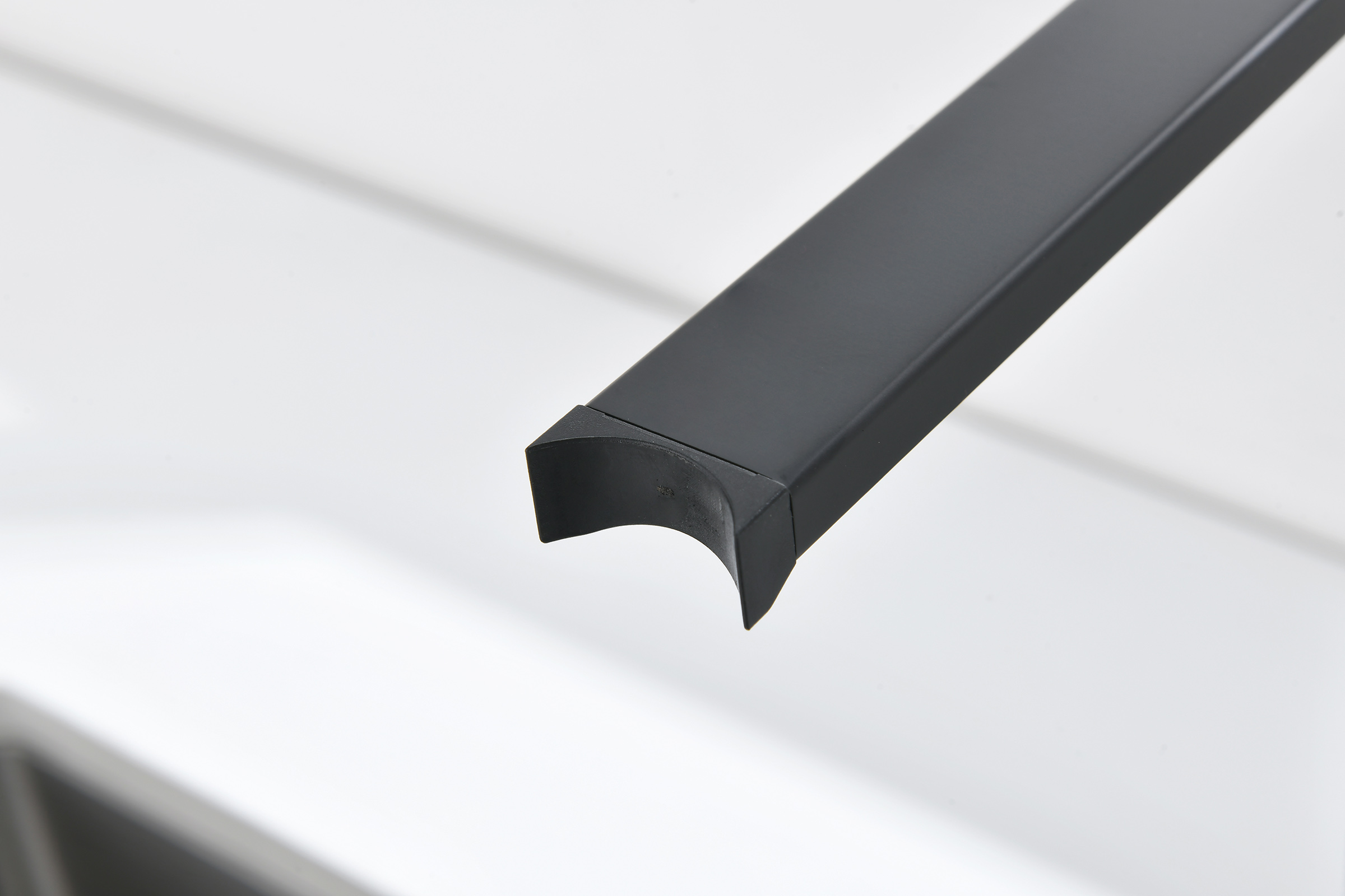 12127-C Смеситель для кухни с гиб. МАГНИТ. изливом (ЧЕР.+ЧЕР.) GANZER (10/1шт)