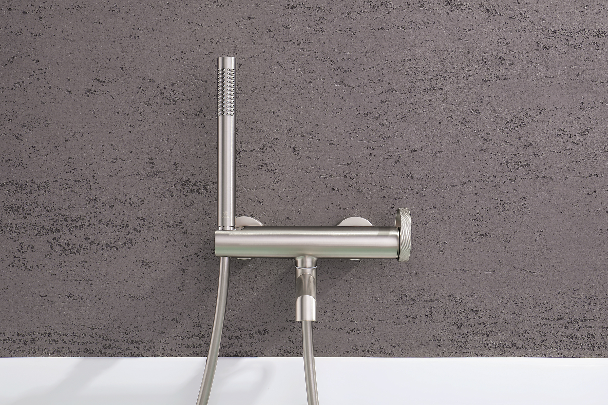 19132-G Смеситель од. для ванны кор. (САТИН)  GANZER  (8/1шт)