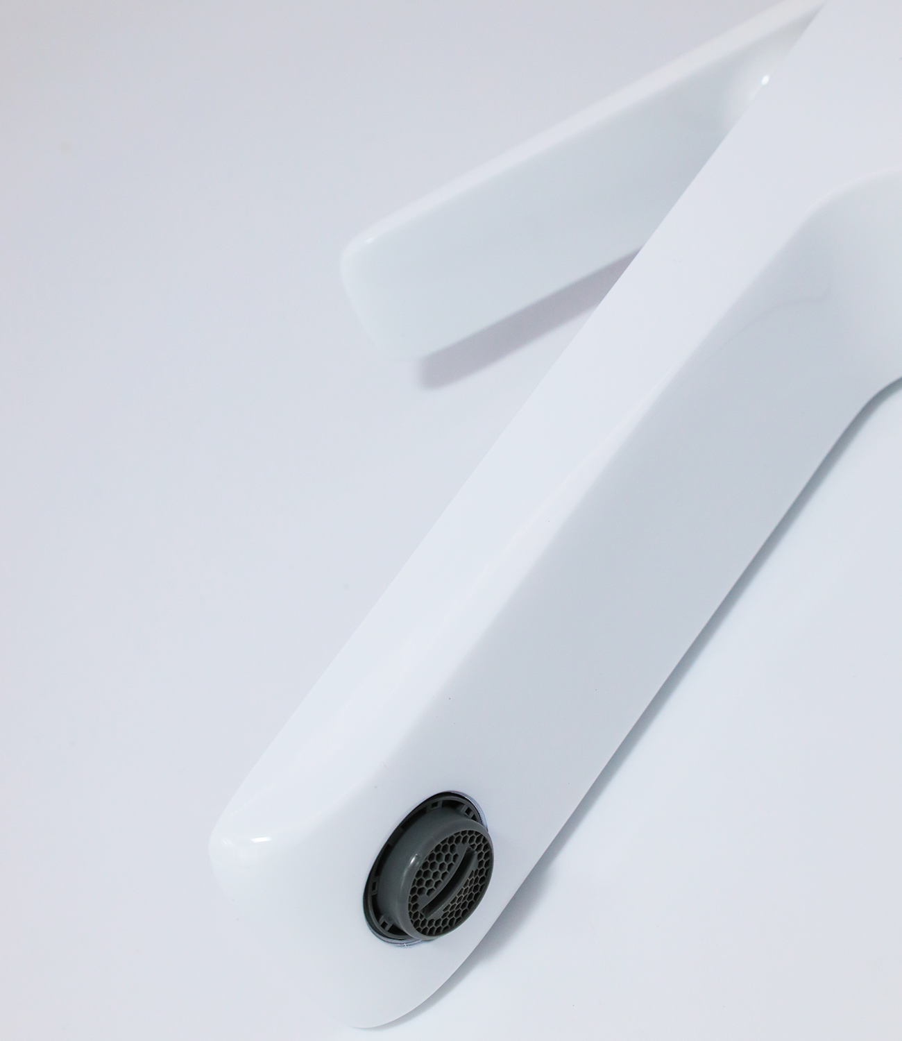 51012-F Смеситель для умыв. (ВЫС. бел.+хром)) "GANZER"  (10/1шт) Л/К