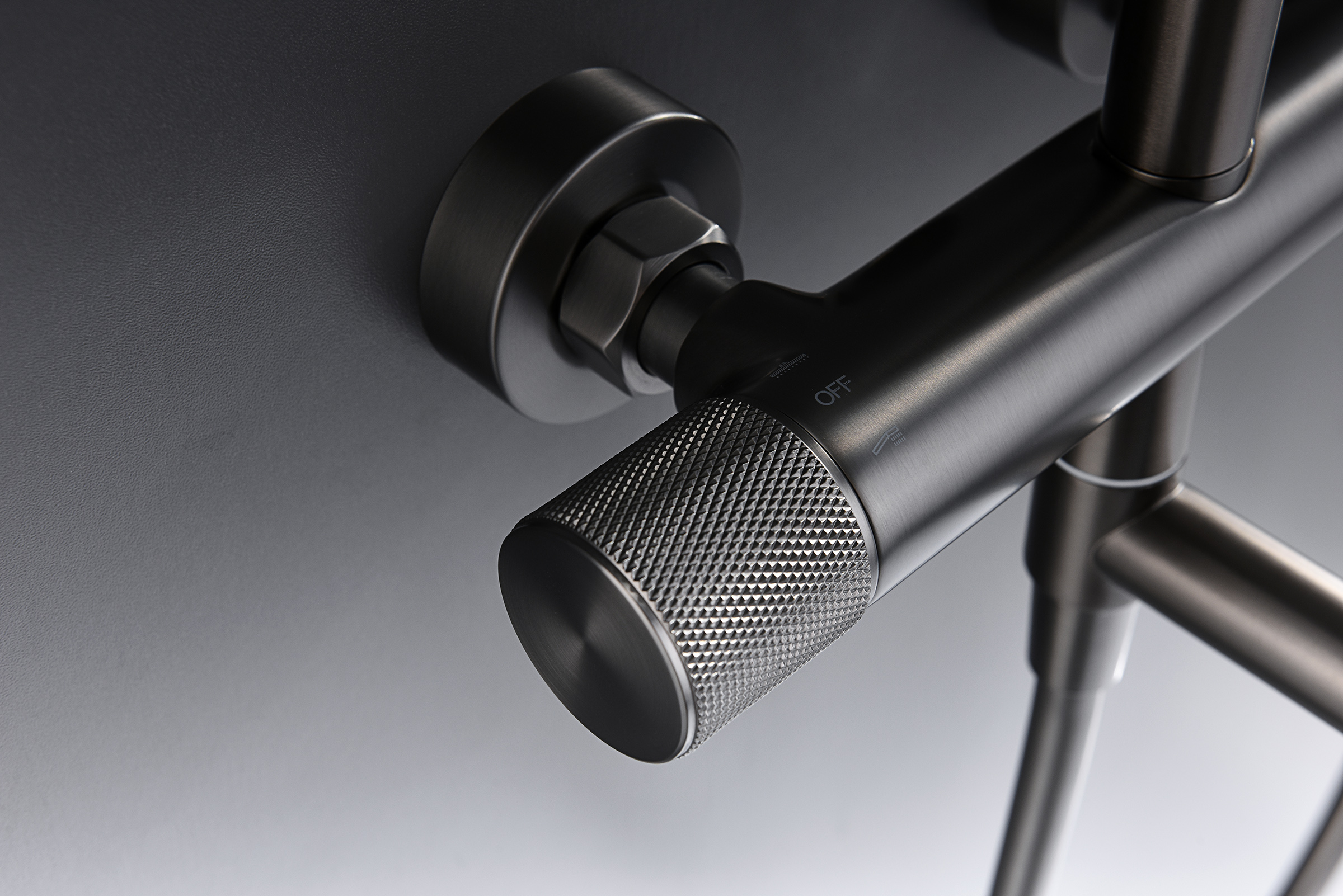 19170-Q Душевая система с термостатом (ГРАФИТ) GANZER (5/1шт)