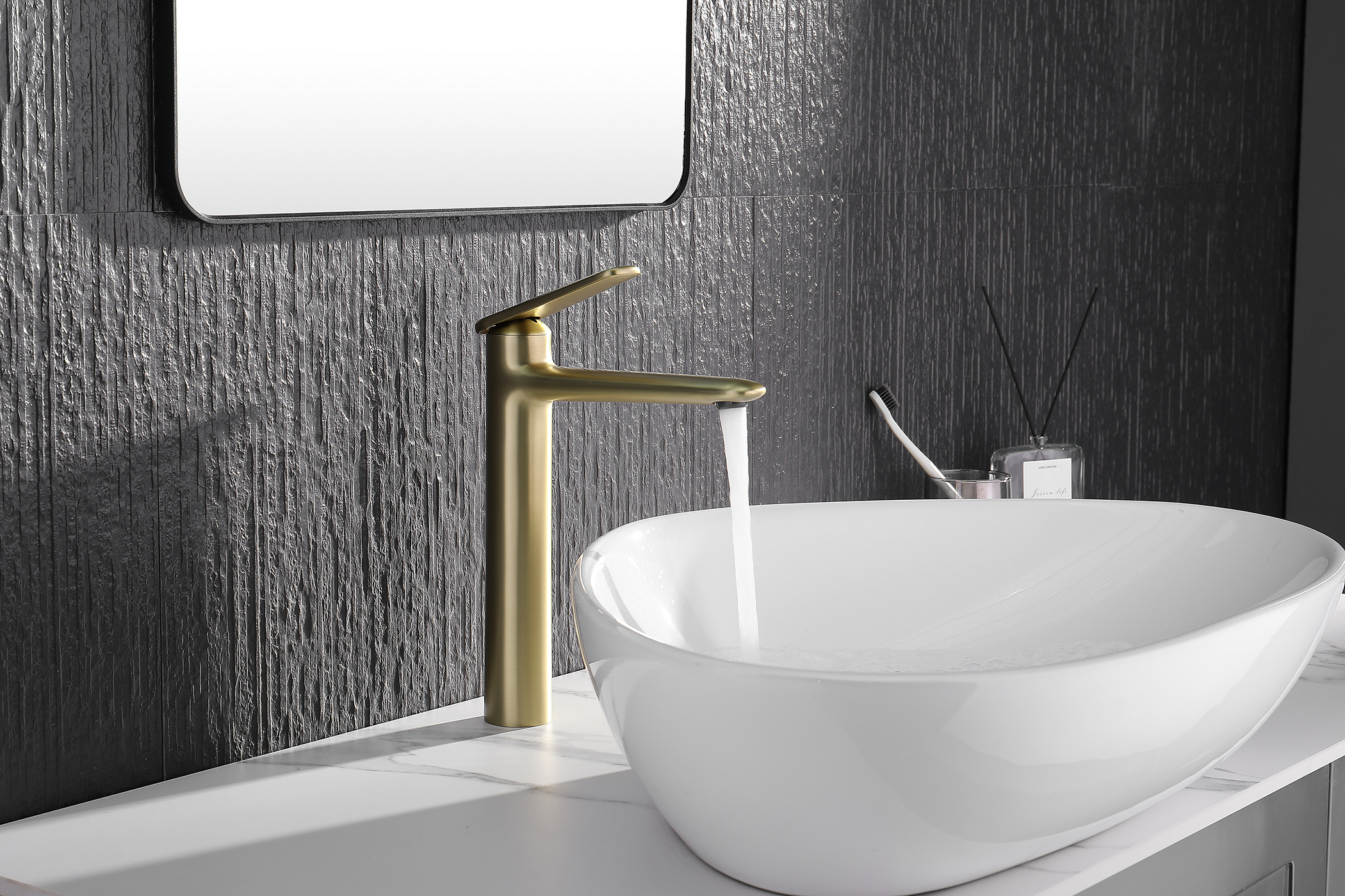 02112-S Смеситель од. для раковины-чаши (МАТ.ЗОЛОТО) GANZER (10/1шт)