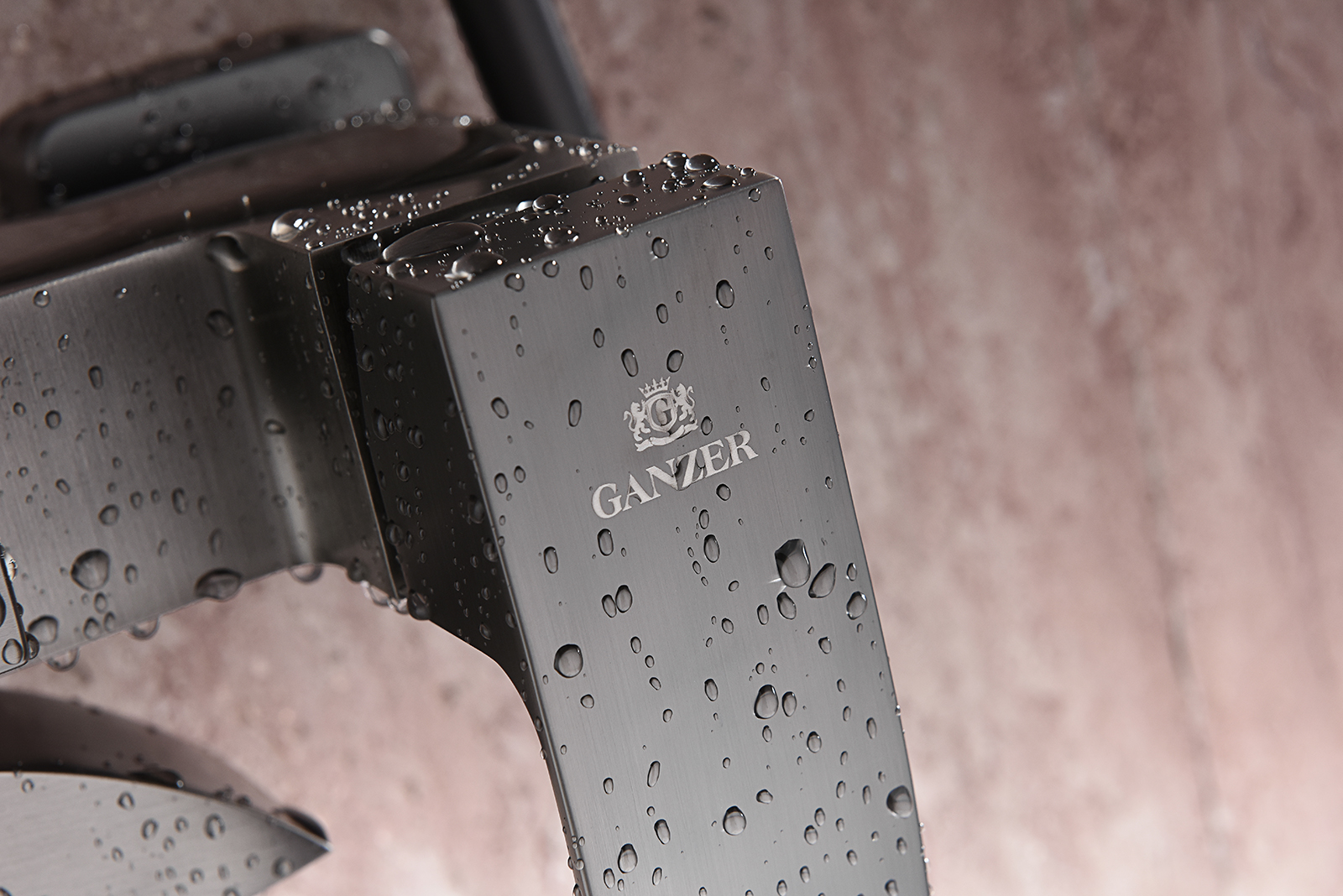 44161-Q Душевая система (ГРАФИТ) GANZER (5/1шт)