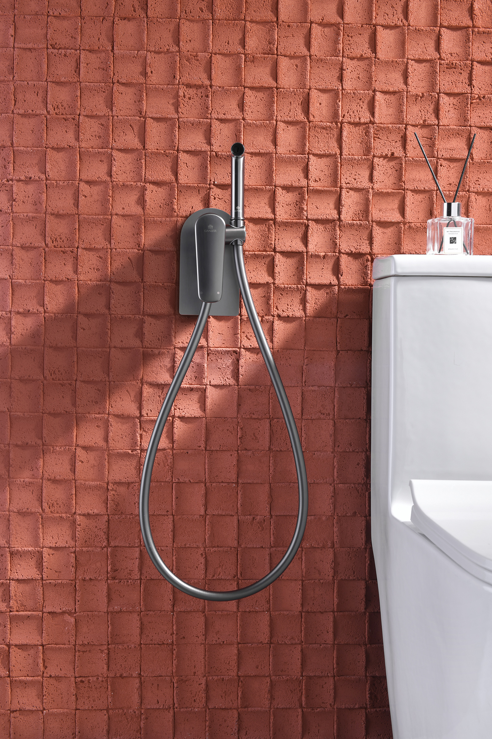 02157-Q Смеситель встраиваемый с ГИГ. душем (ГРАФИТ) GANZER (10/1шт)