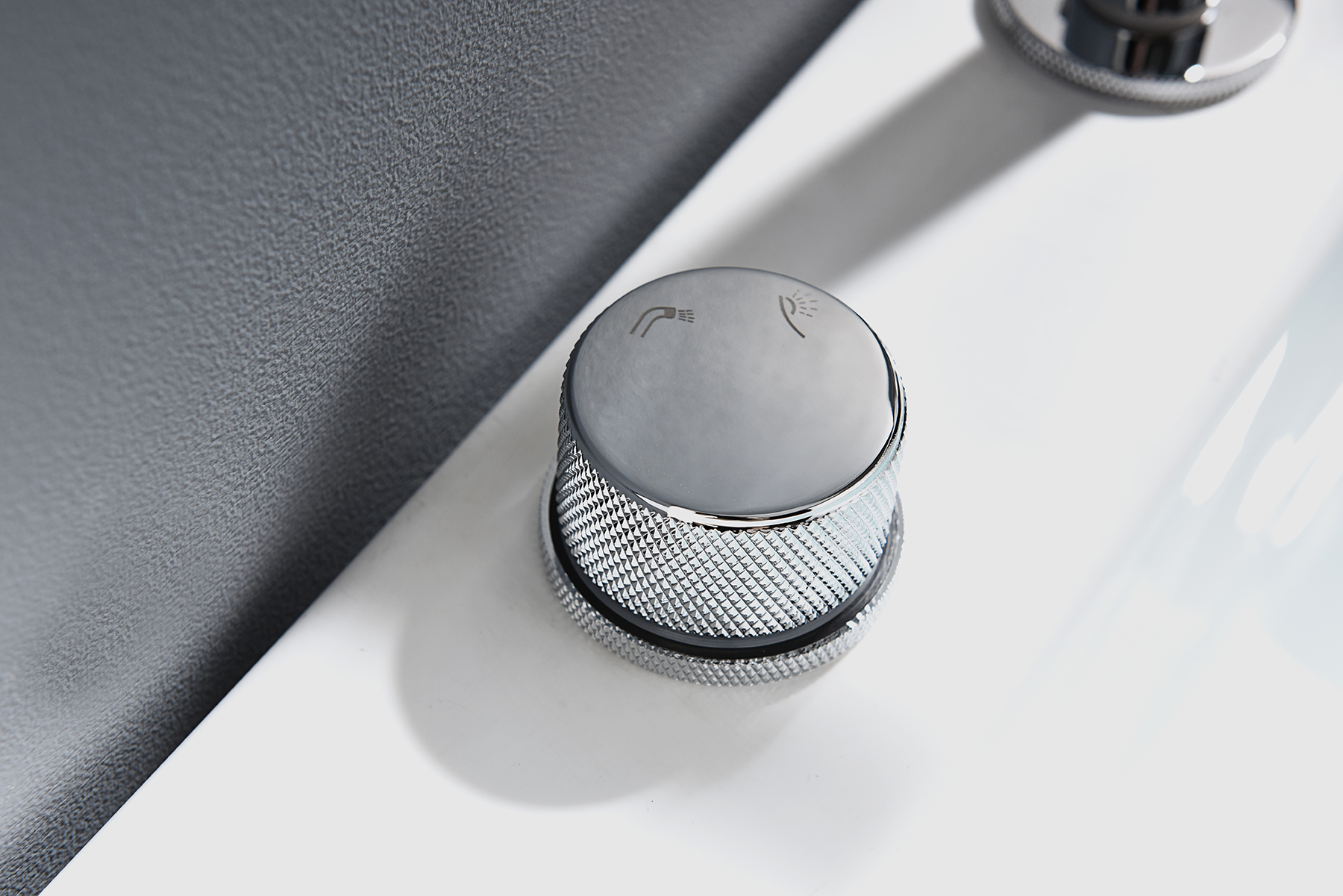 19133 Смеситель на борт ванны (4-отв,ХРОМ)  GANZER (6/1шт)