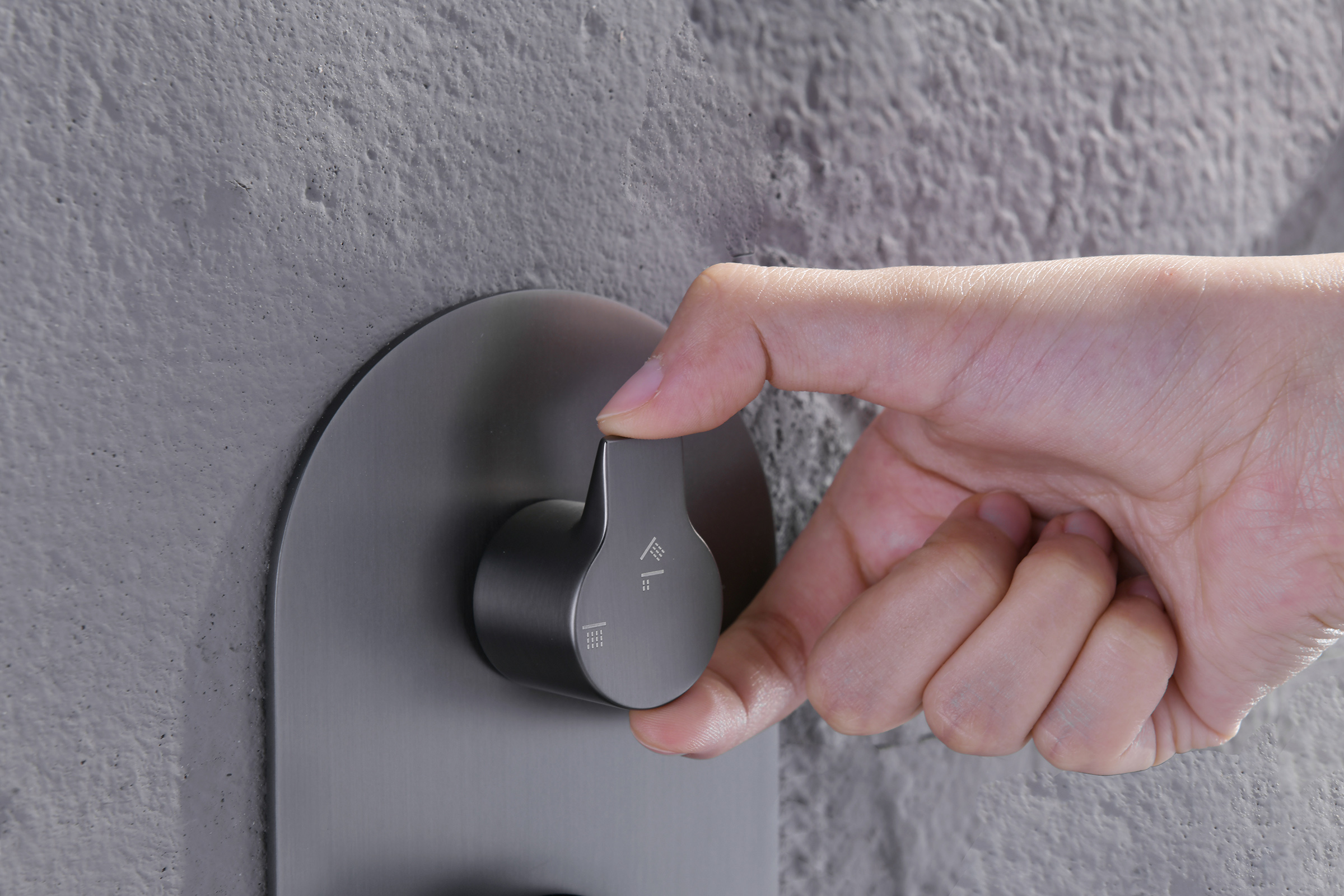 02165-Q Смеситель встраиваемый для душа с 3-функ. (ГРАФИТ) GANZER (6/1шт)