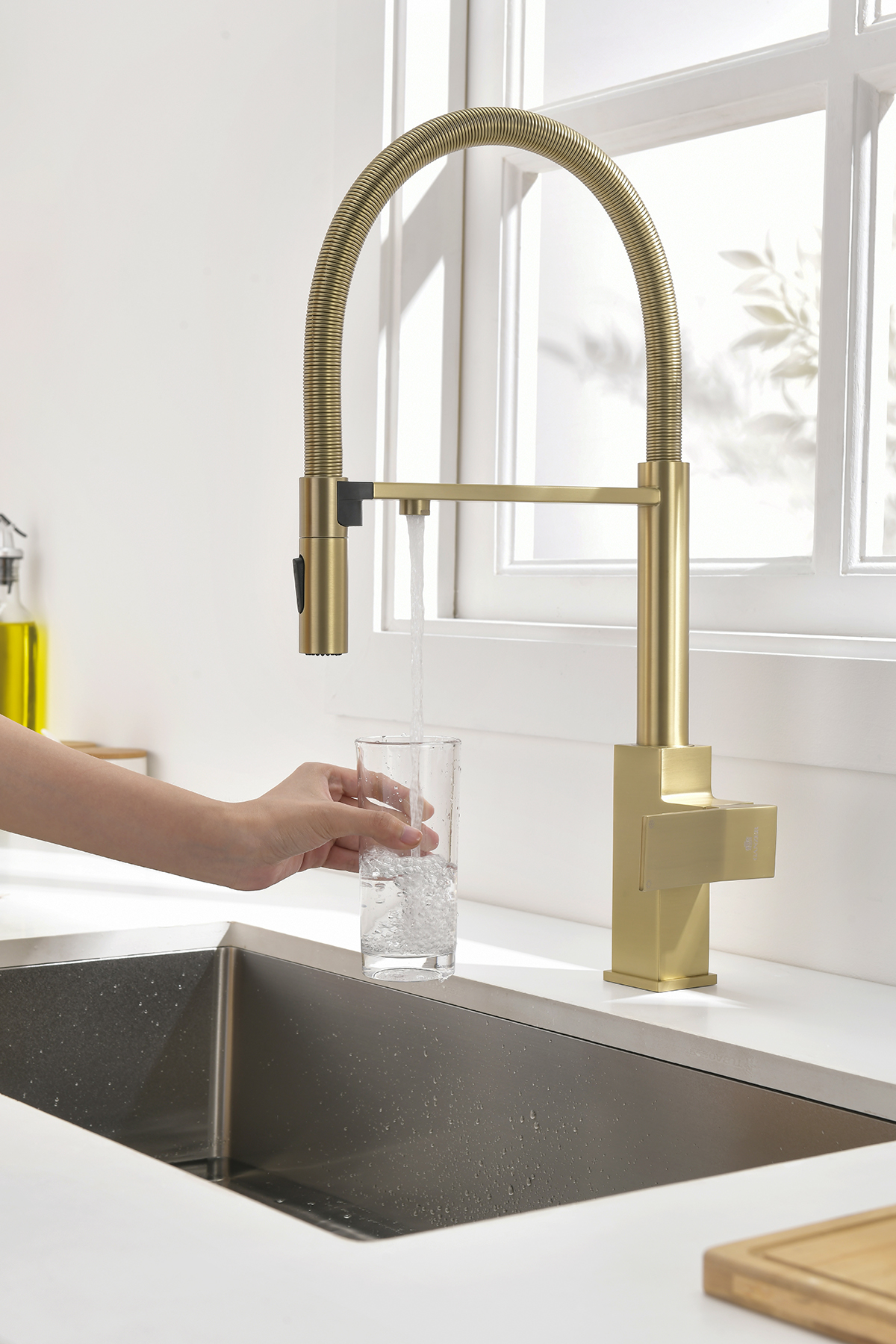 05126-S Смес. для кухни с гиб МАГ. изл. и под. фильт. (Мат. Золото) GANZER (10/1шт)