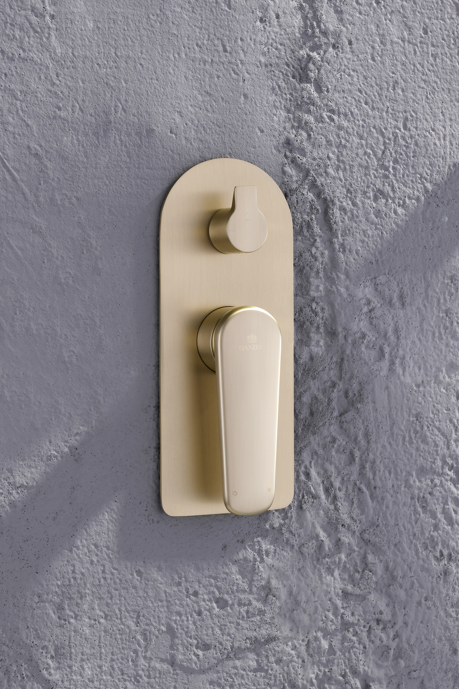 02165-S Смеситель встраиваемый для душа с 3-функ. (Мат. Золото) GANZER (6/1шт)