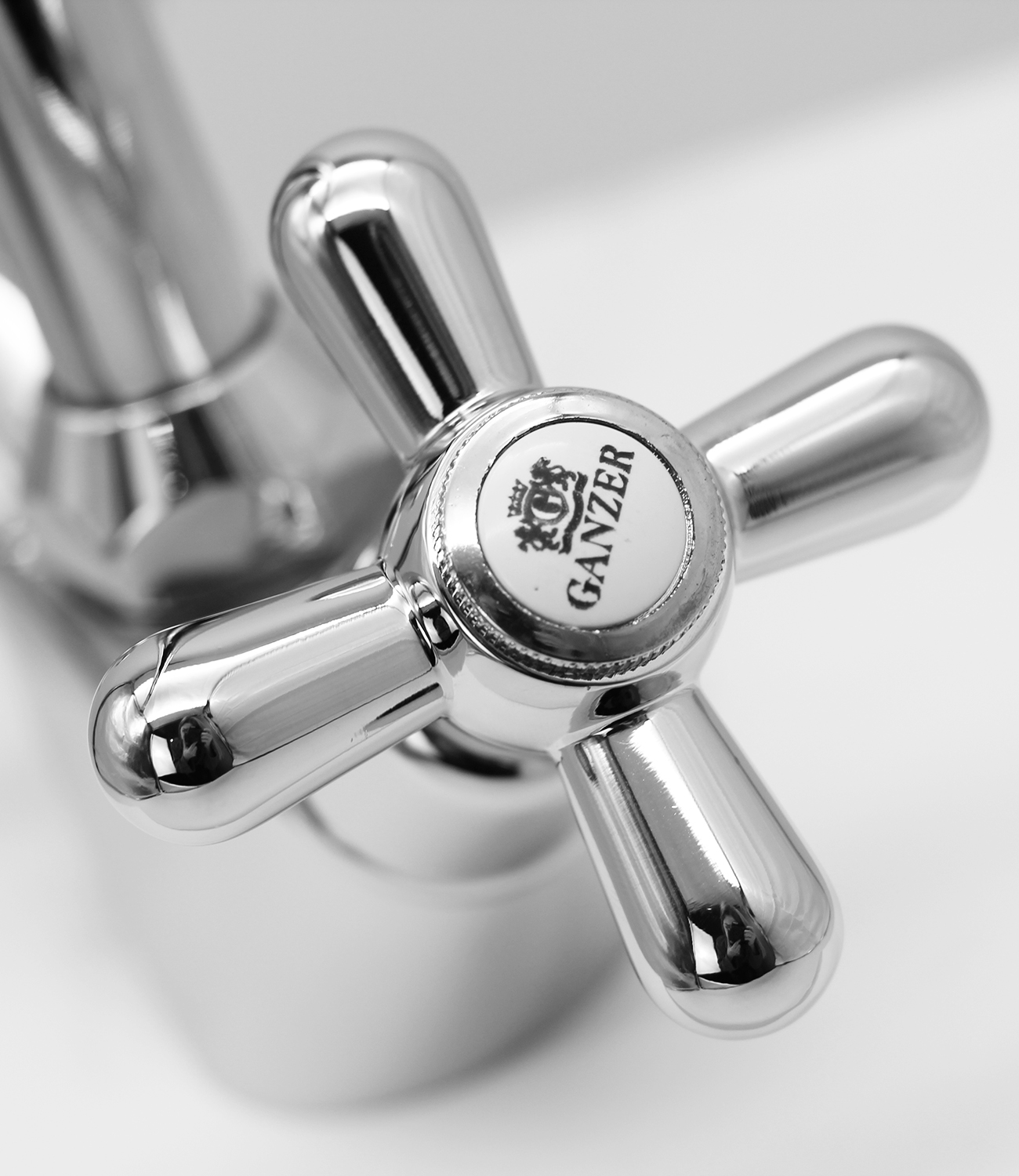 13022 Смеситель двухвентельный для кухни "GANZER"  (10/1шт)