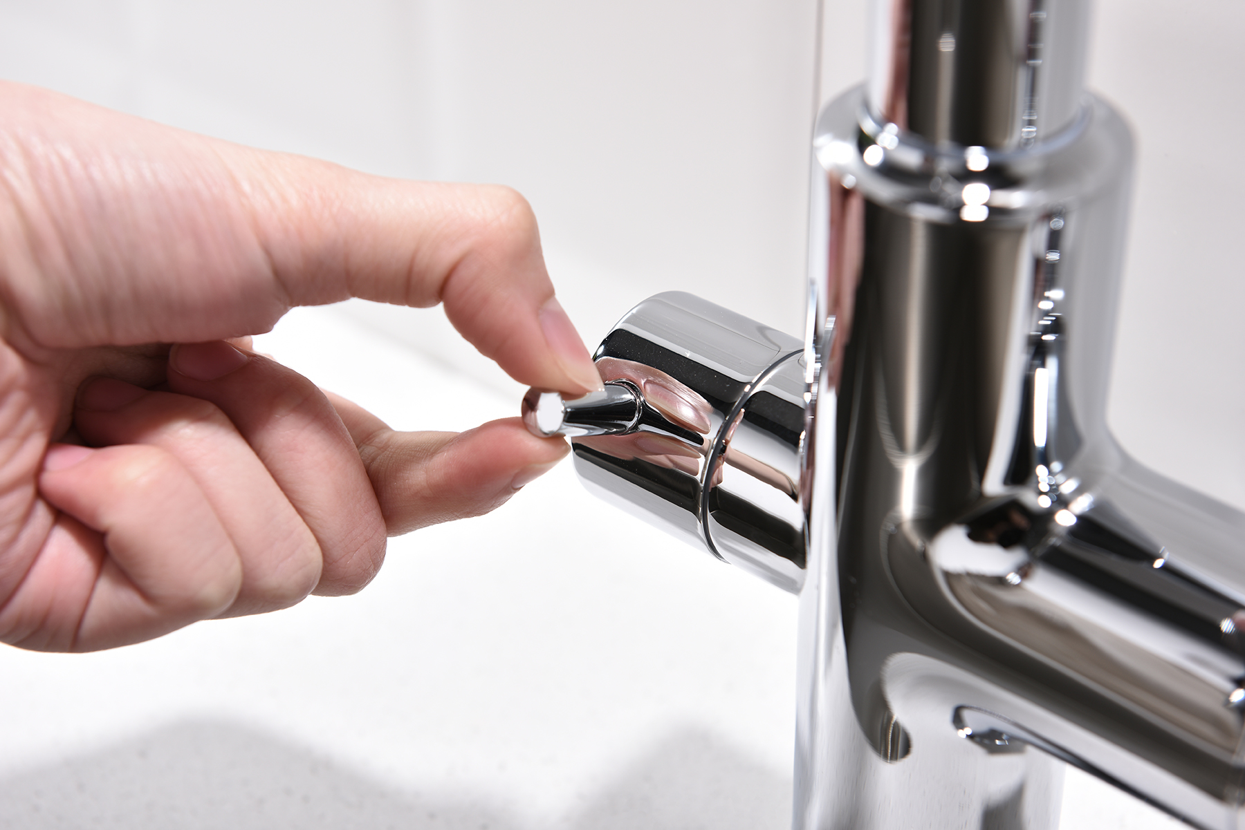 07127 Смес. для кухни с гиб МАГ. изл. и под. фильт. (ХРОМ+ЧЕР.) GANZER (10/1шт)