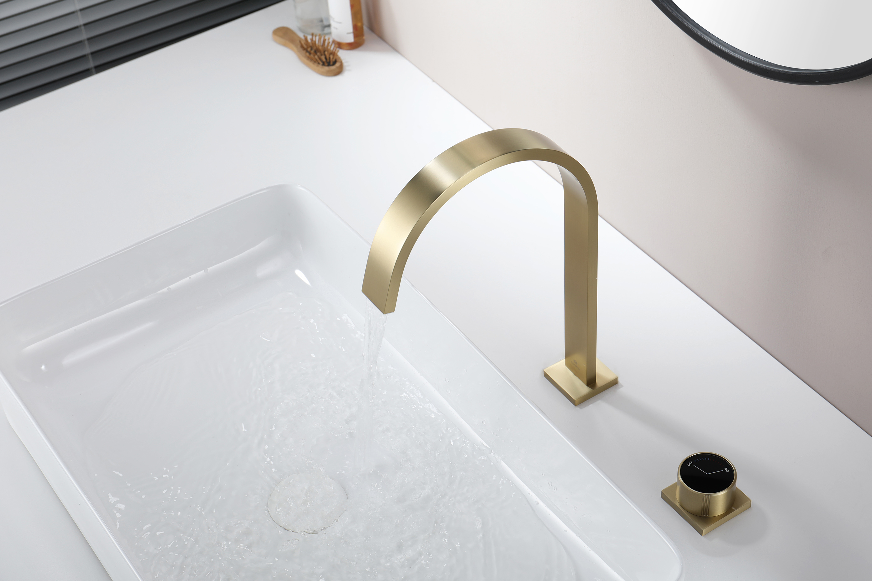 01112-S Смеситель на борт раковины (2-отв,Мат. Золото)  GANZER (10/1шт)