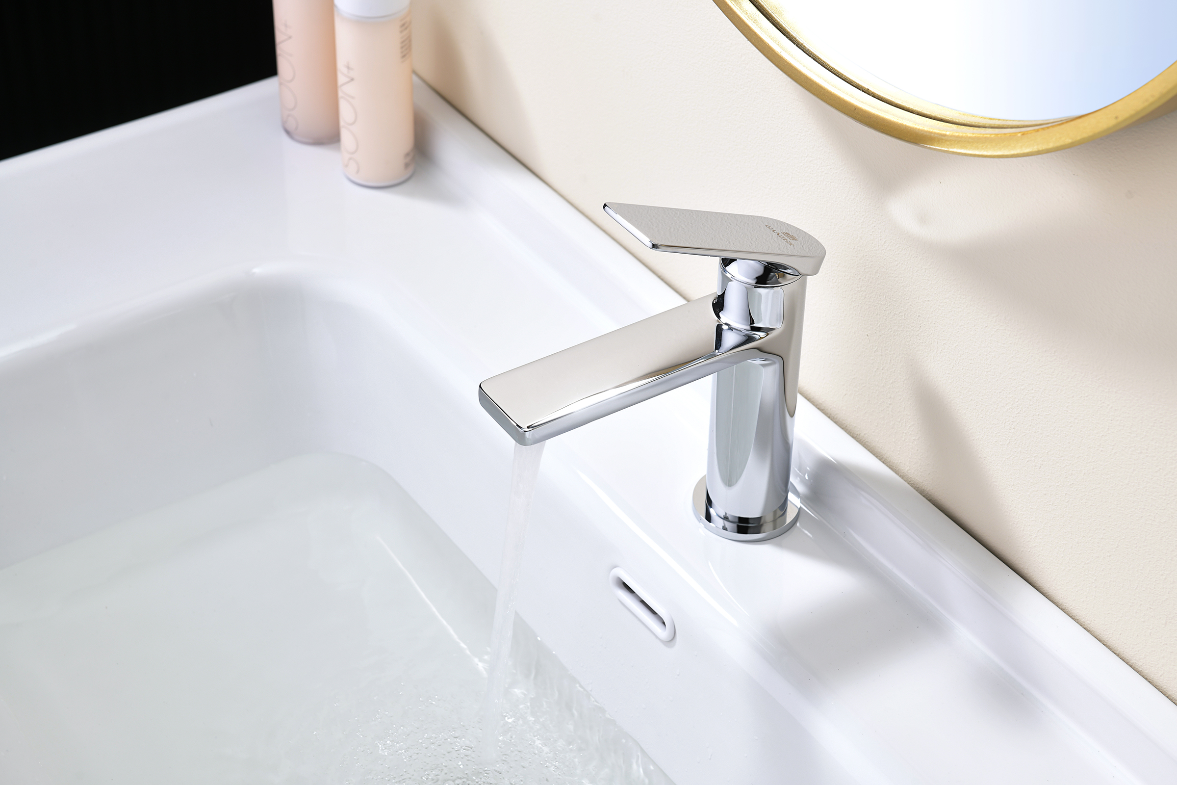 07111 Смеситель од. для раковины (ХРОМ) GANZER (10/1шт)