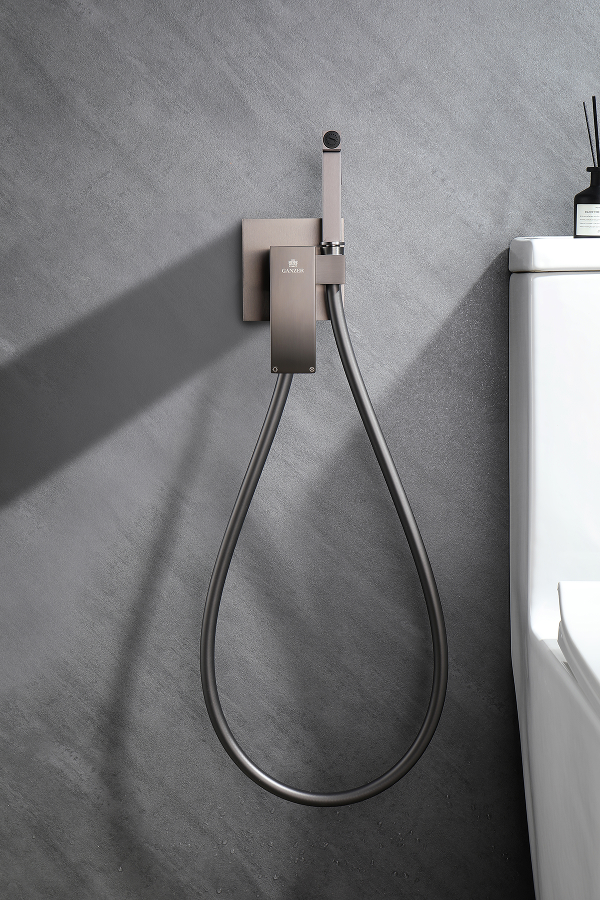 44157-Q Смеситель встраиваемый с ГИГ. душем (ГРАФИТ) GANZER (10/1шт)