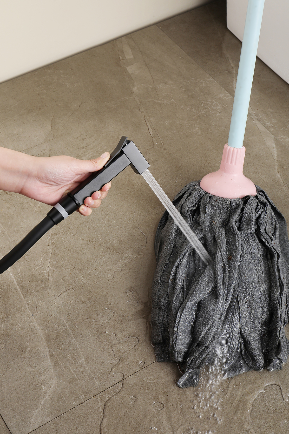 12157-C Смеситель встраиваемый с ГИГ. душем (ЧЕРНЫЙ) GANZER (10/1шт)