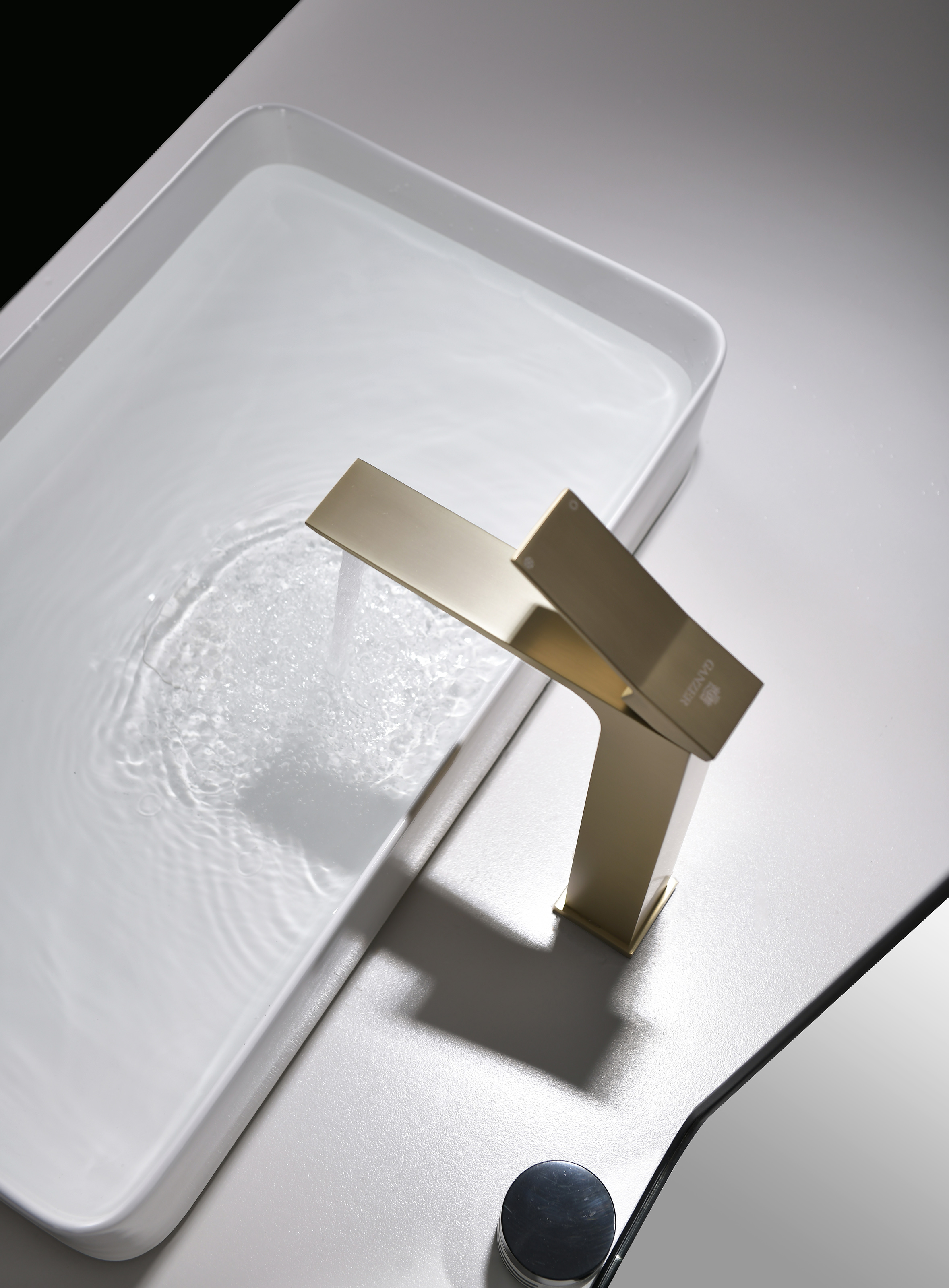 05112-S Смеситель од. для раковины-чаши (Мат. Золото) GANZER (10/1шт)