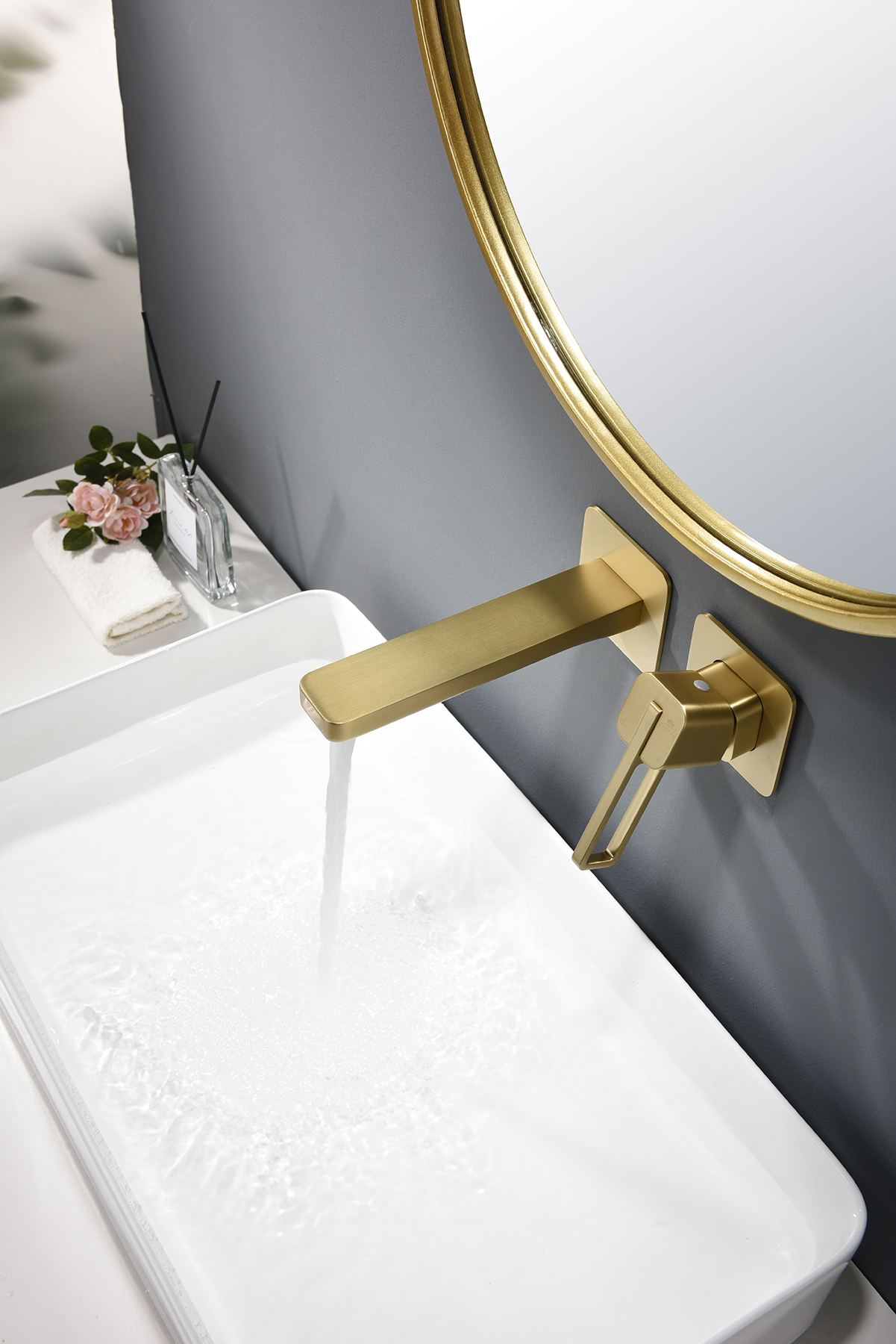 12144-S Встроенный смес для рак. (Мат. Золото) GANZER  (10/1шт)