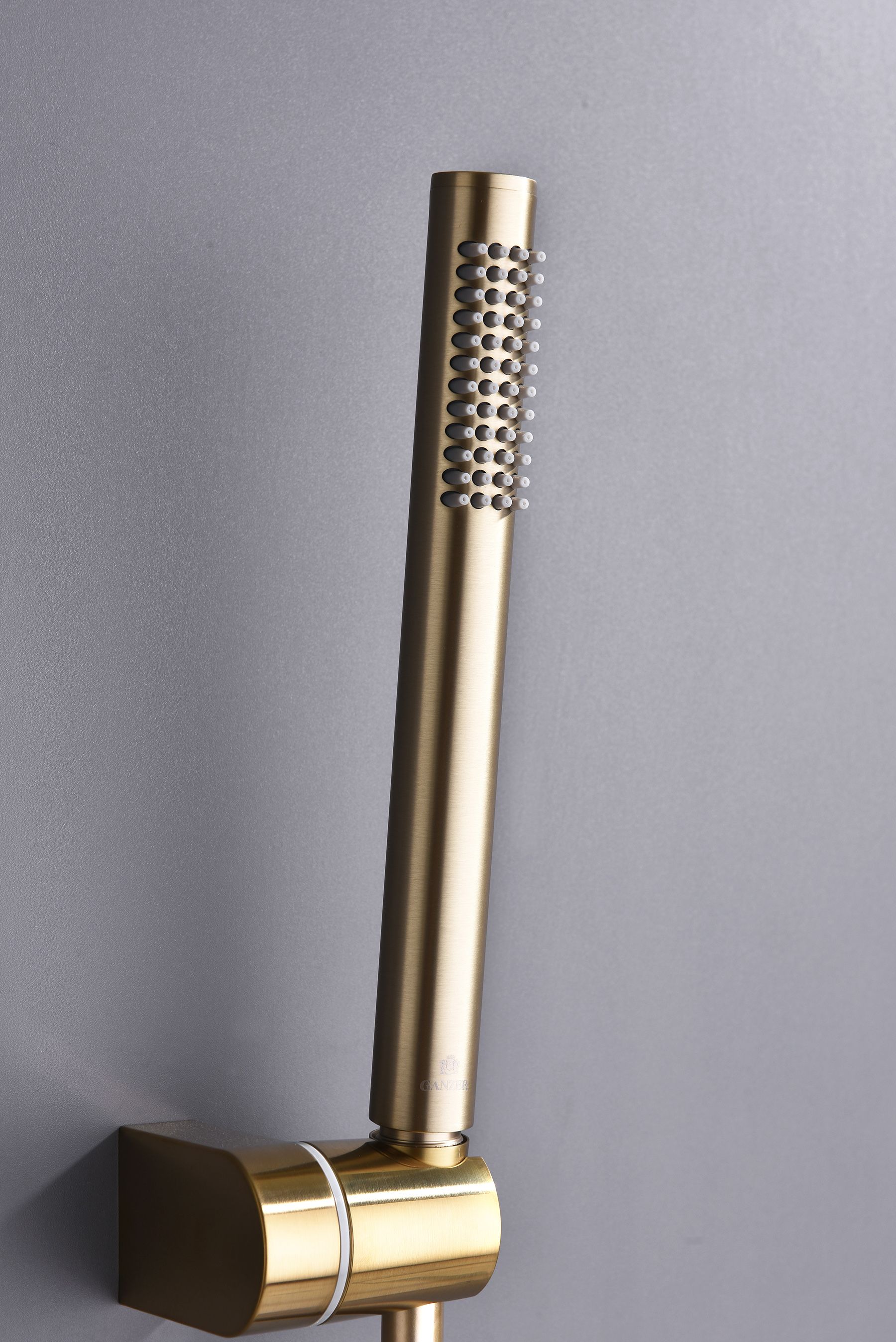 19165-S Смеситель встраиваемый для душа с 3-функ. (Мат. Золото) GANZER (6/1шт)