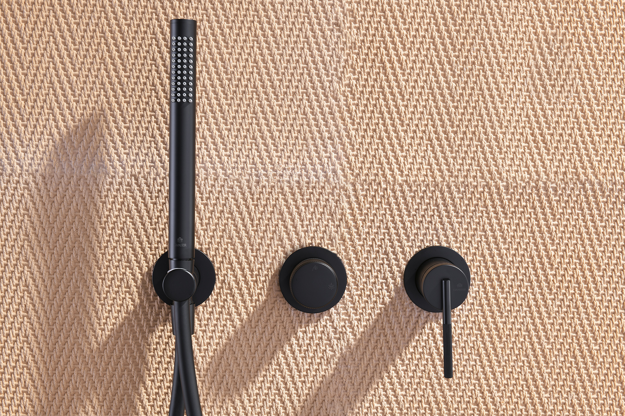 19164-C Встроенный смес для душа с 2-функ. (ЧЕРНЫЙ) GANZER  (6/1шт)