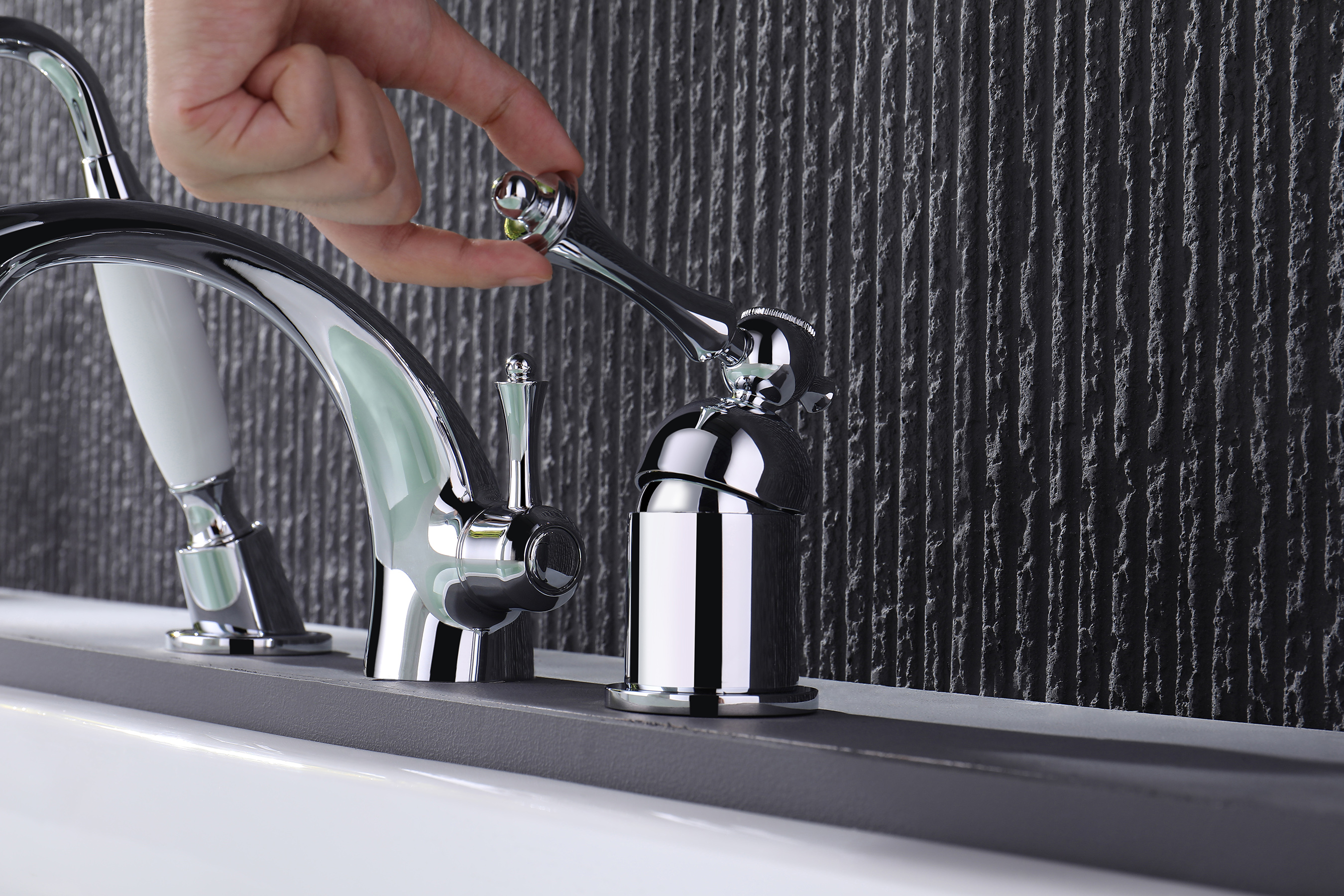 77133 Смеситель на борт ванны (3-отв,ХРОМ)  GANZER (8/1шт)