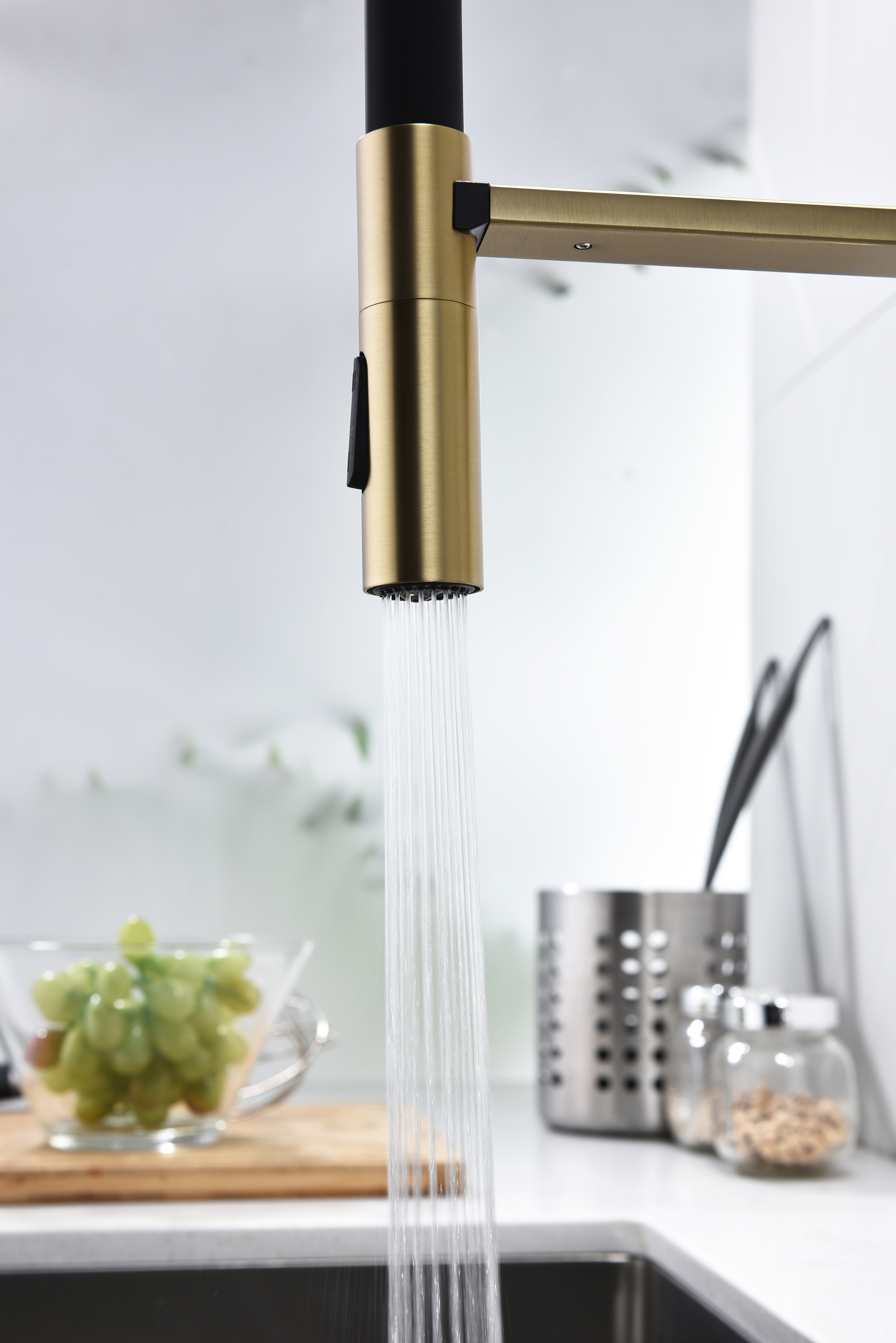 12127-SC Смеситель для кухни с гиб. МАГНИТ. изливом (Мат. Золото+ЧЕР.) GANZER (10/1шт)