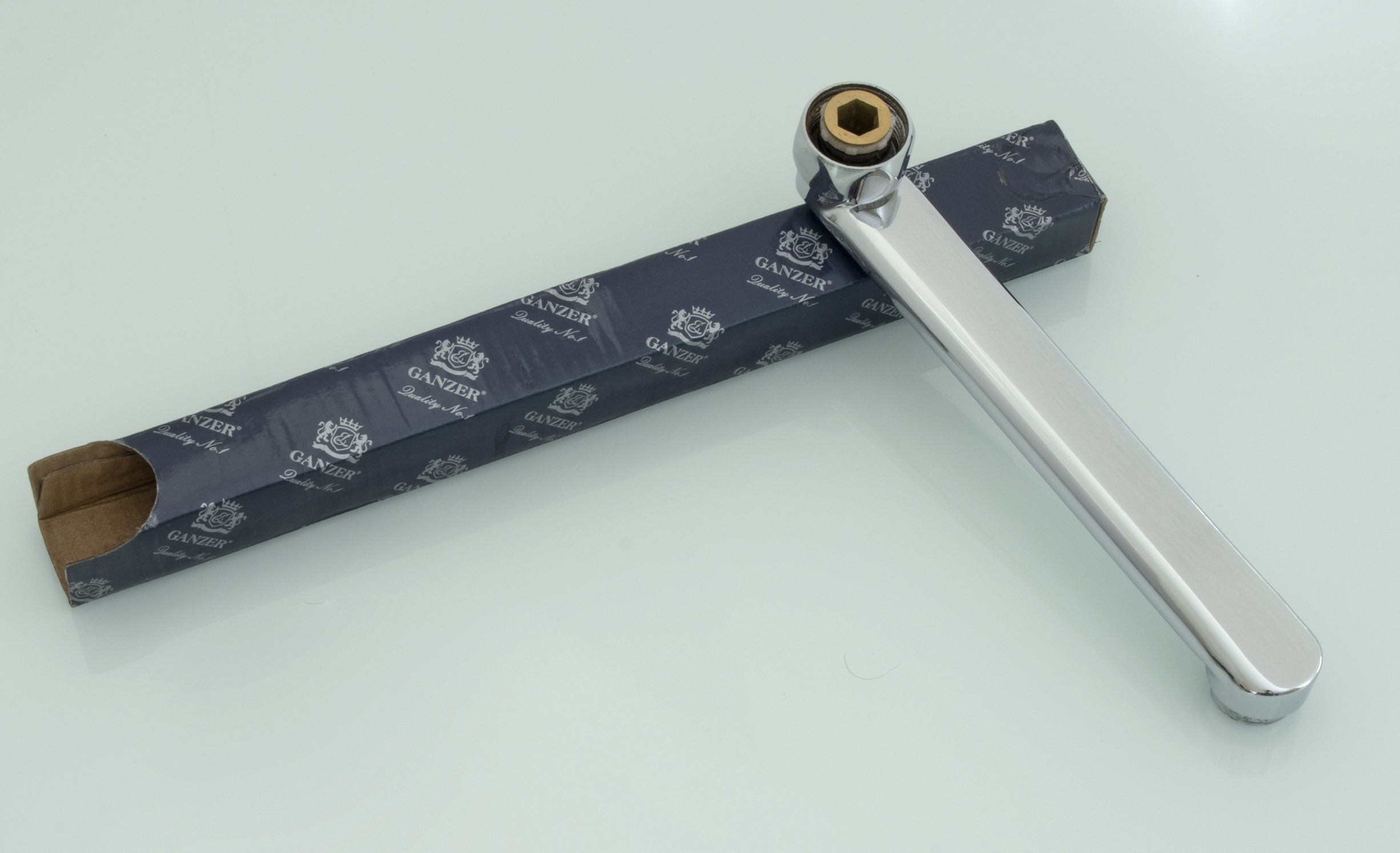 Излив для смесителя в ванну  20см   GANZER  GZ20Р