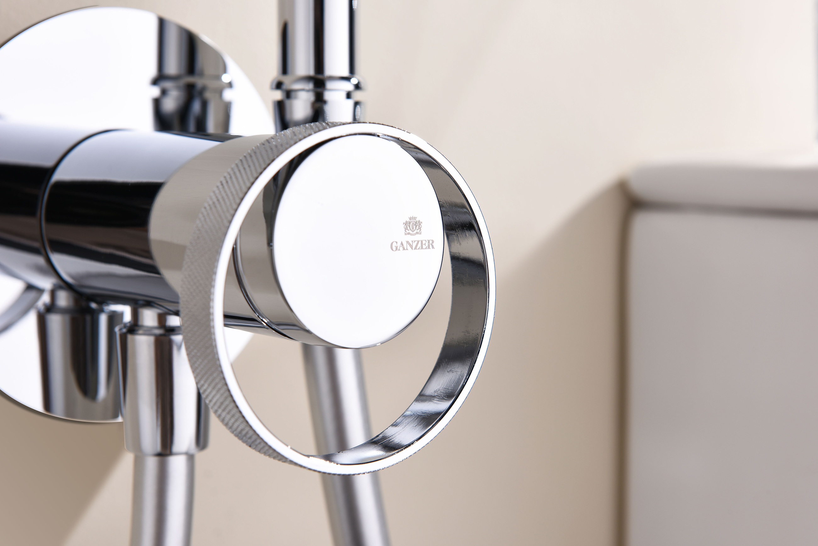 19157 Смеситель встраиваемый с ГИГ. душем (ХРОМ) GANZER (10/1шт)