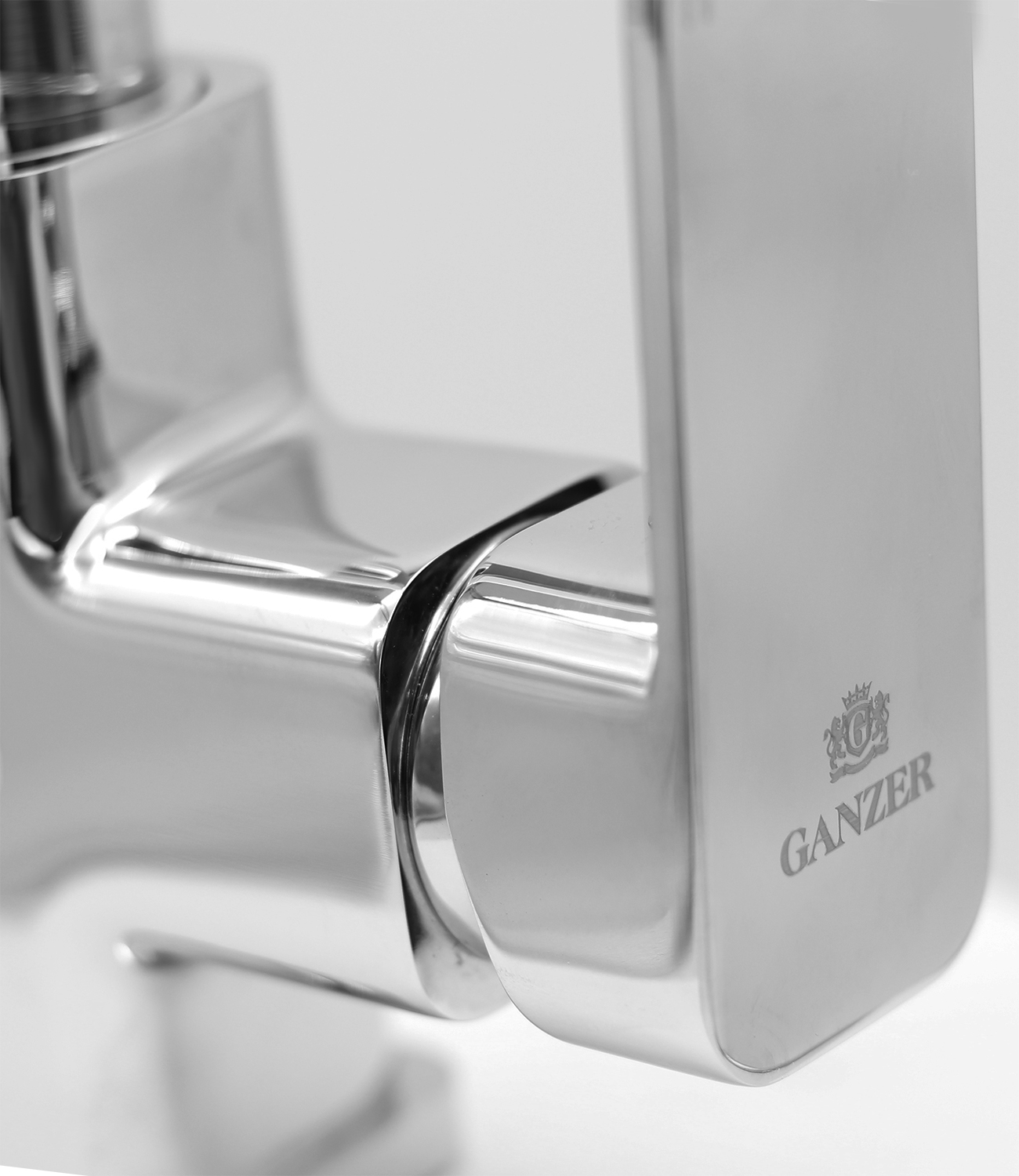 12026-H Смес. для кухни с гибким шлангом и под фильтр (СЕРЫЙ) GANZER (10/1шт) Л/К