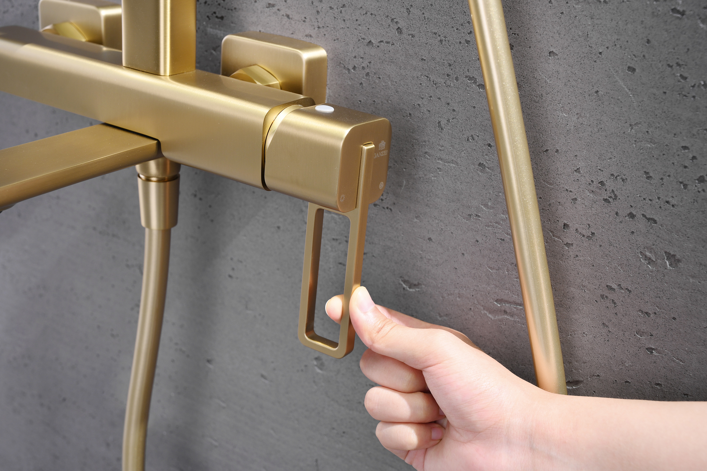 12163-S Душевая система (Мат. Золото) GANZER (5/1шт)