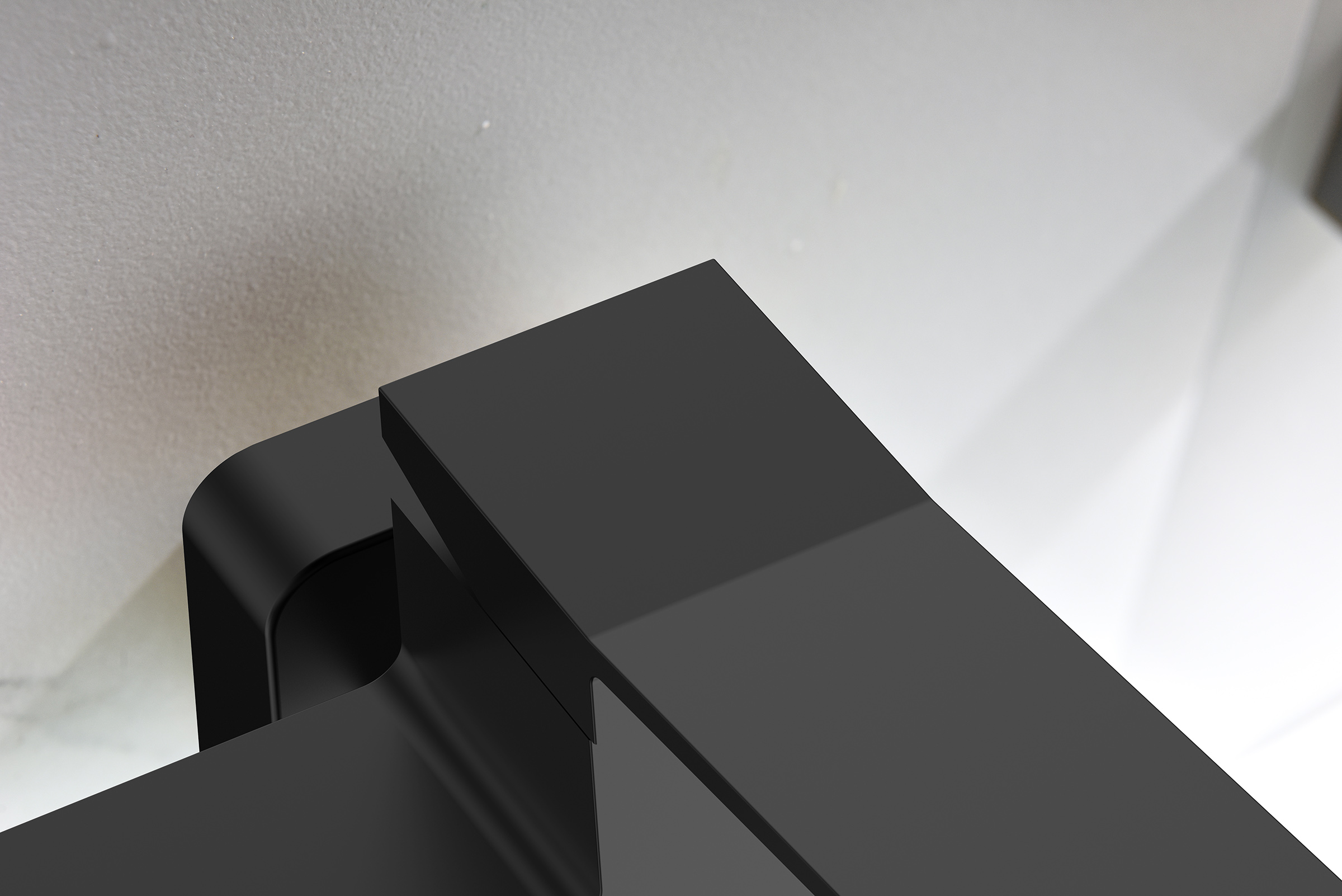 05132-C Смеситель од. для ванны кор. (ЧЕРНЫЙ)  GANZER  (8/1шт)