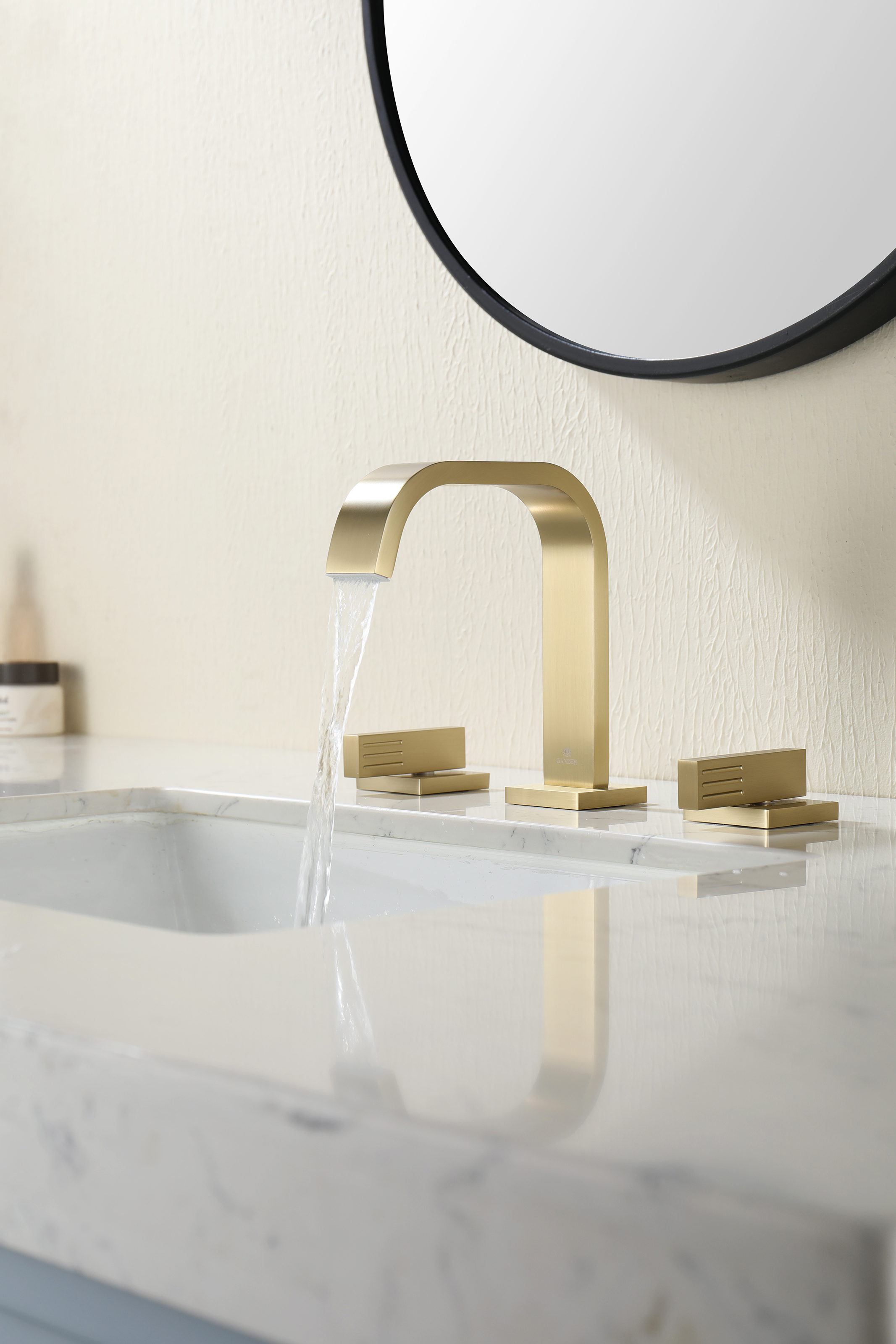 01115-S Смеситель на борт раковины (3-отв,Мат. Золото)  GANZER (10/1шт)