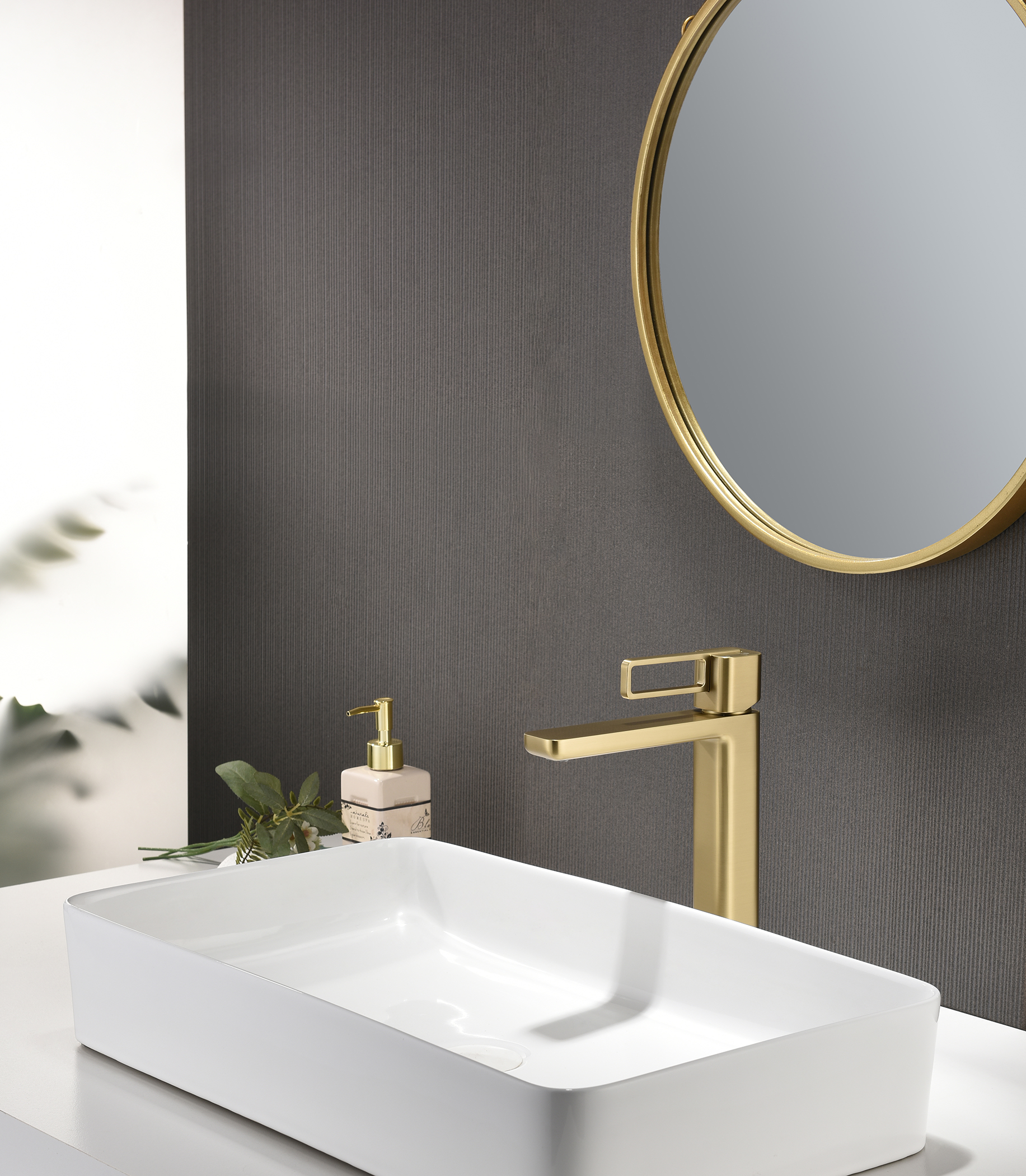 12112-S Смеситель од. для раковины-чаши (Мат. Золото) GANZER (10/1шт)