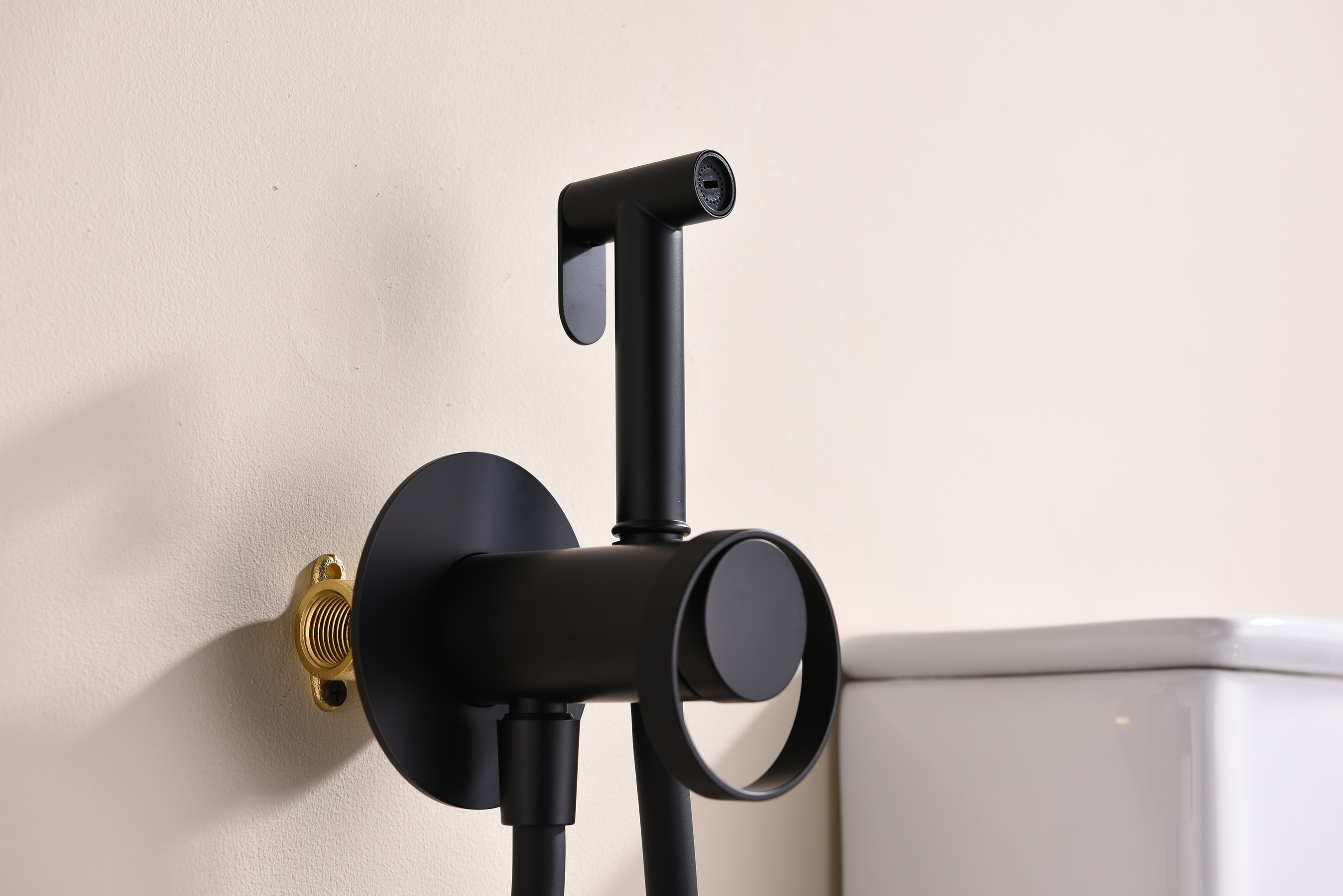 19157-C Смеситель встраиваемый с ГИГ. душем (ЧЕРНЫЙ) GANZER (10/1шт)