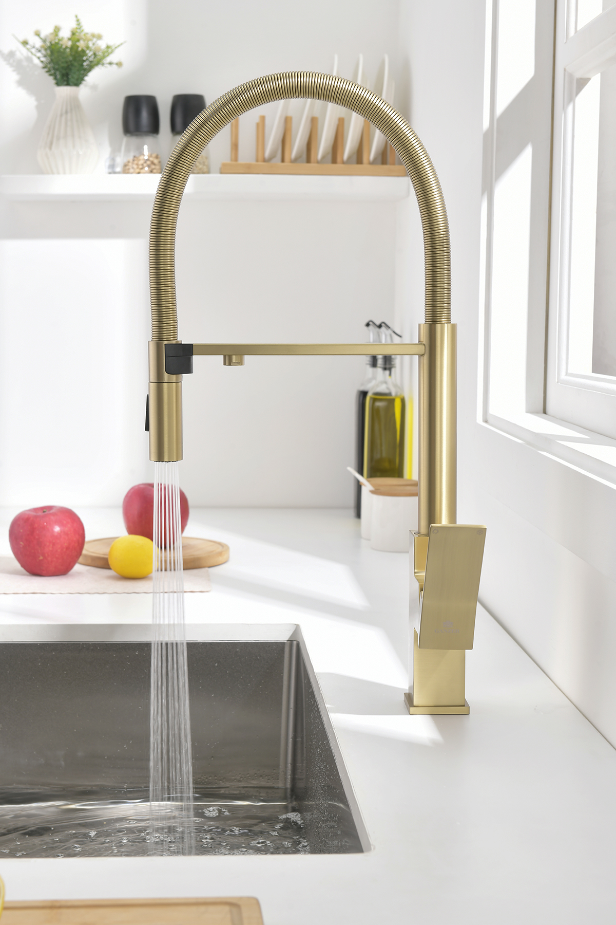 05126-S Смес. для кухни с гиб МАГ. изл. и под. фильт. (Мат. Золото) GANZER (10/1шт)