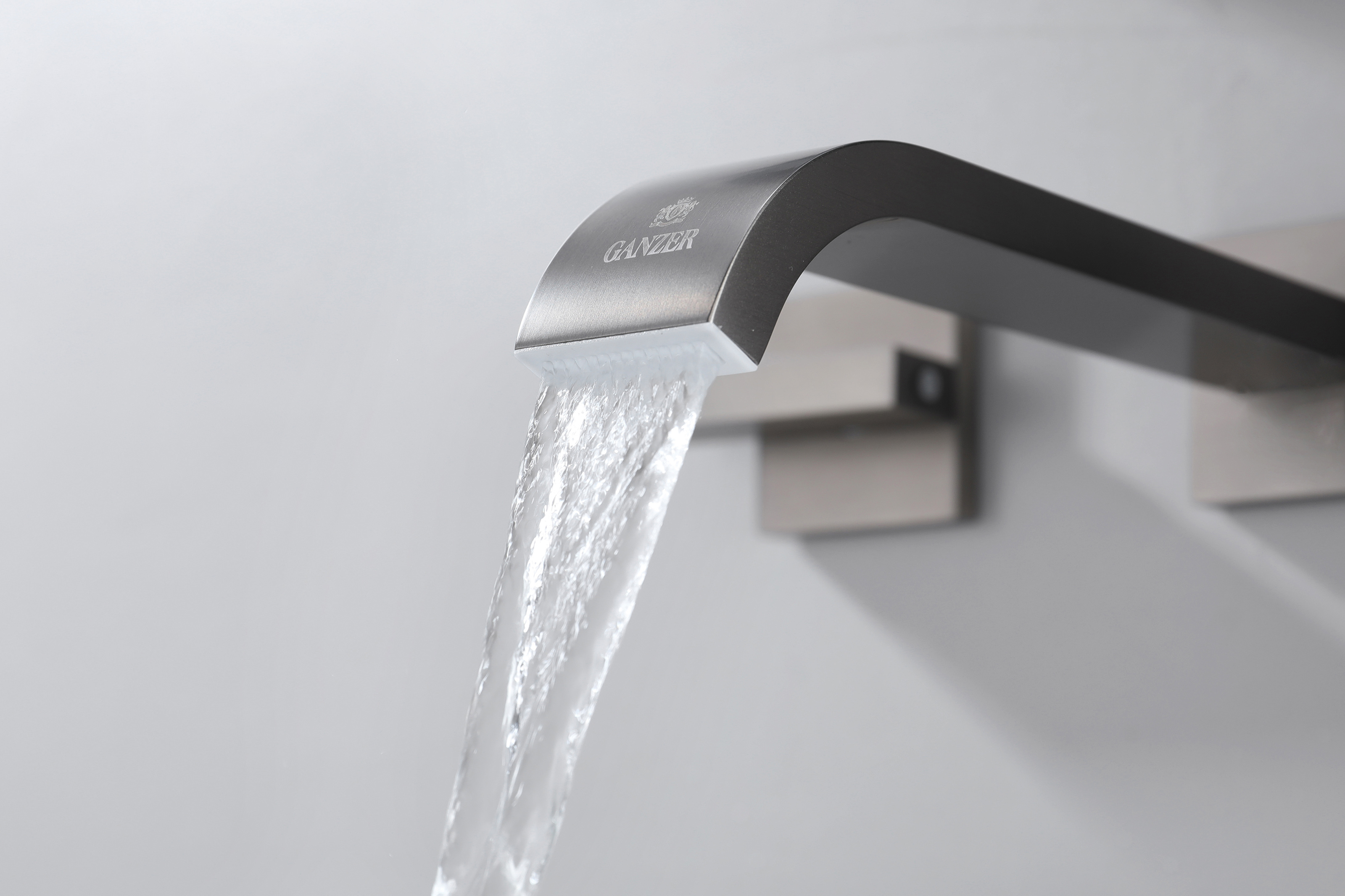 01144-Q Смеситель встраиваемый для раковины (ГРАФИТ) GANZER (8/1шт)