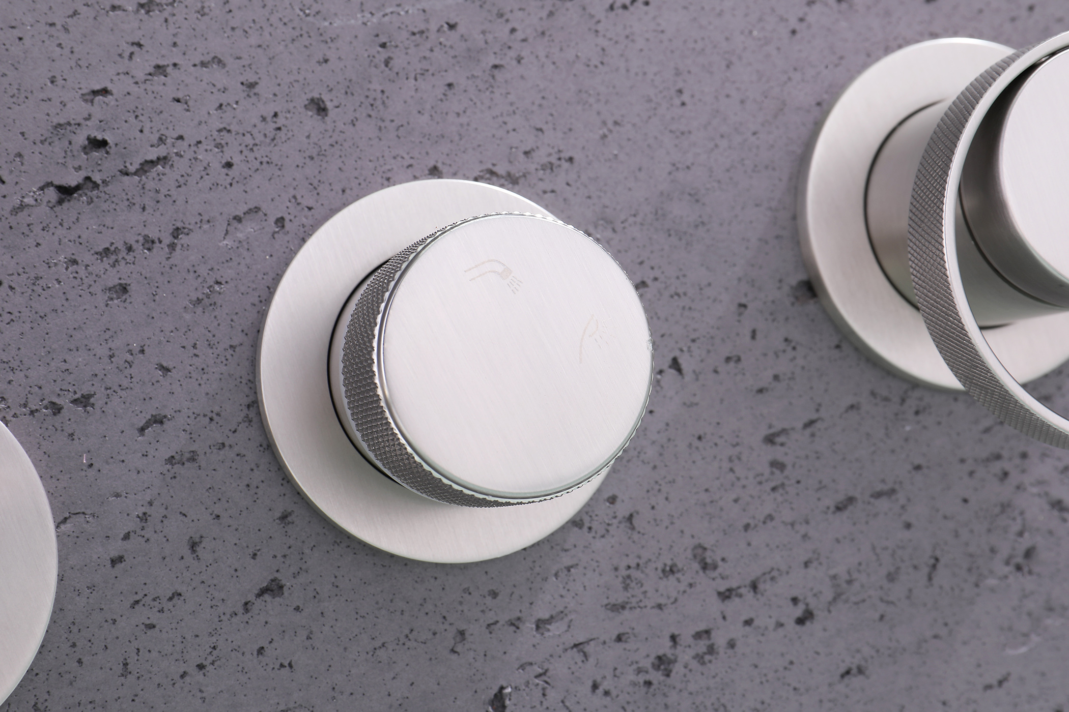 19134-G Встроенный смес. для ванны  (САТИН) GANZER  (6/1шт)