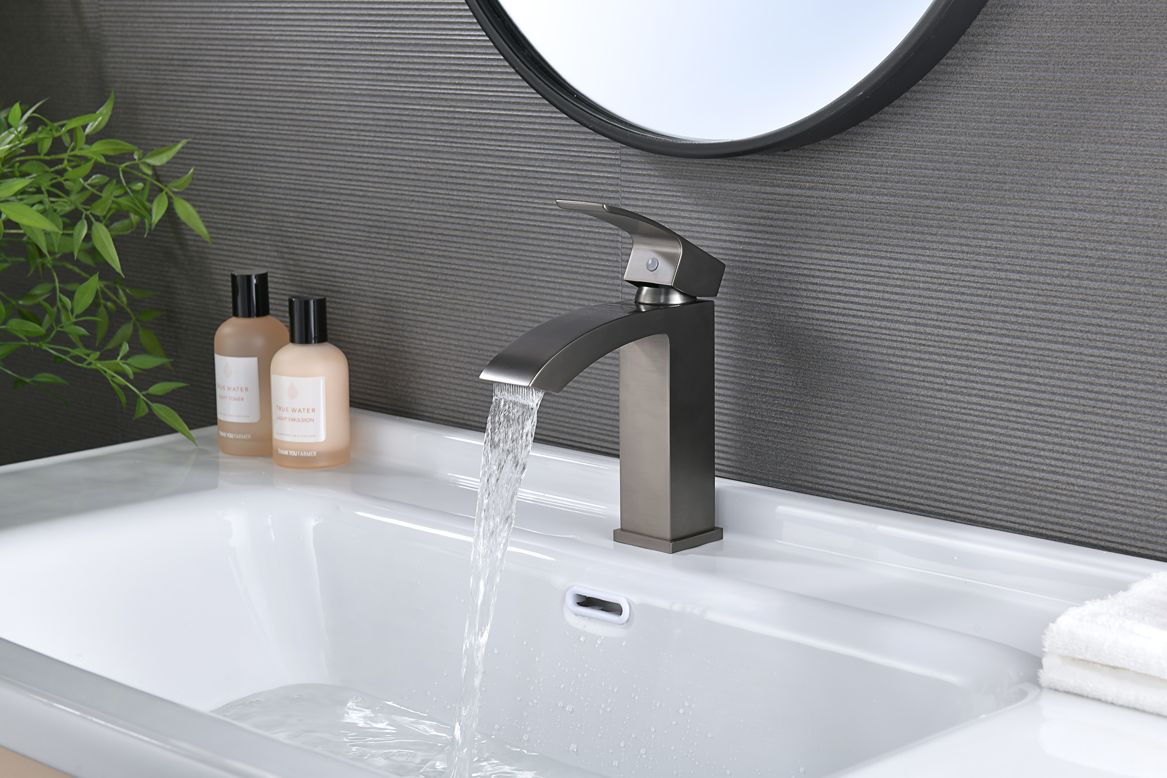 44111-Q Смеситель од. для раковины (ГРАФИТ) GANZER (10/1шт)