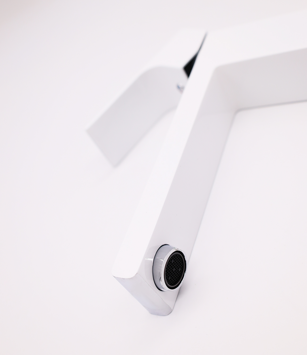 28012-F Смес. для умыв. (ВЫСОКИ БЕЛЫЙ) GANZER  (10/1шт) Л/К