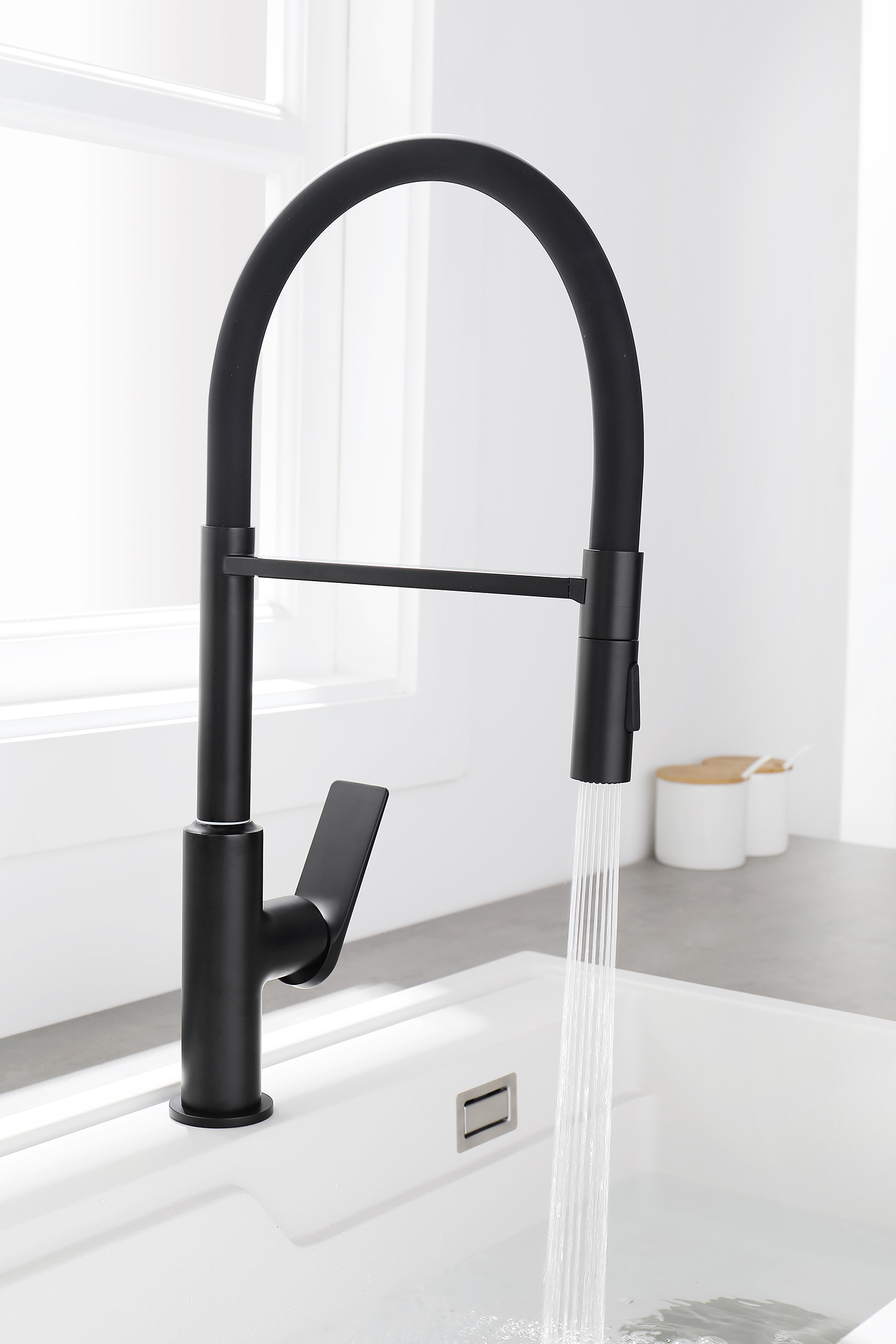 07126-C Смеситель для кухни с гиб. МАГНИТ. изливом (ЧЕР.+ЧЕР.) GANZER (10/1шт)