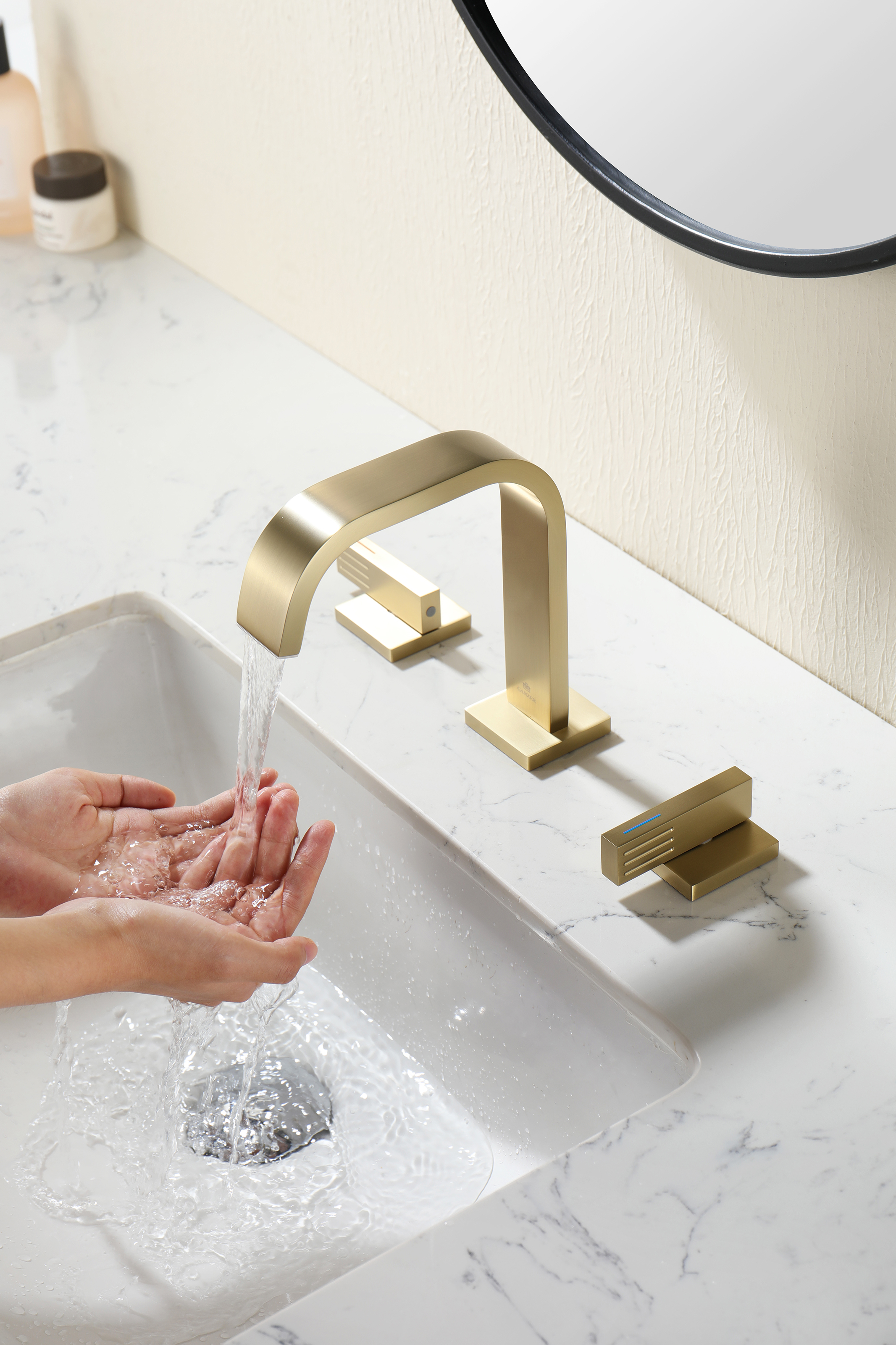 01115-S Смеситель на борт раковины (3-отв,Мат. Золото)  GANZER (10/1шт)