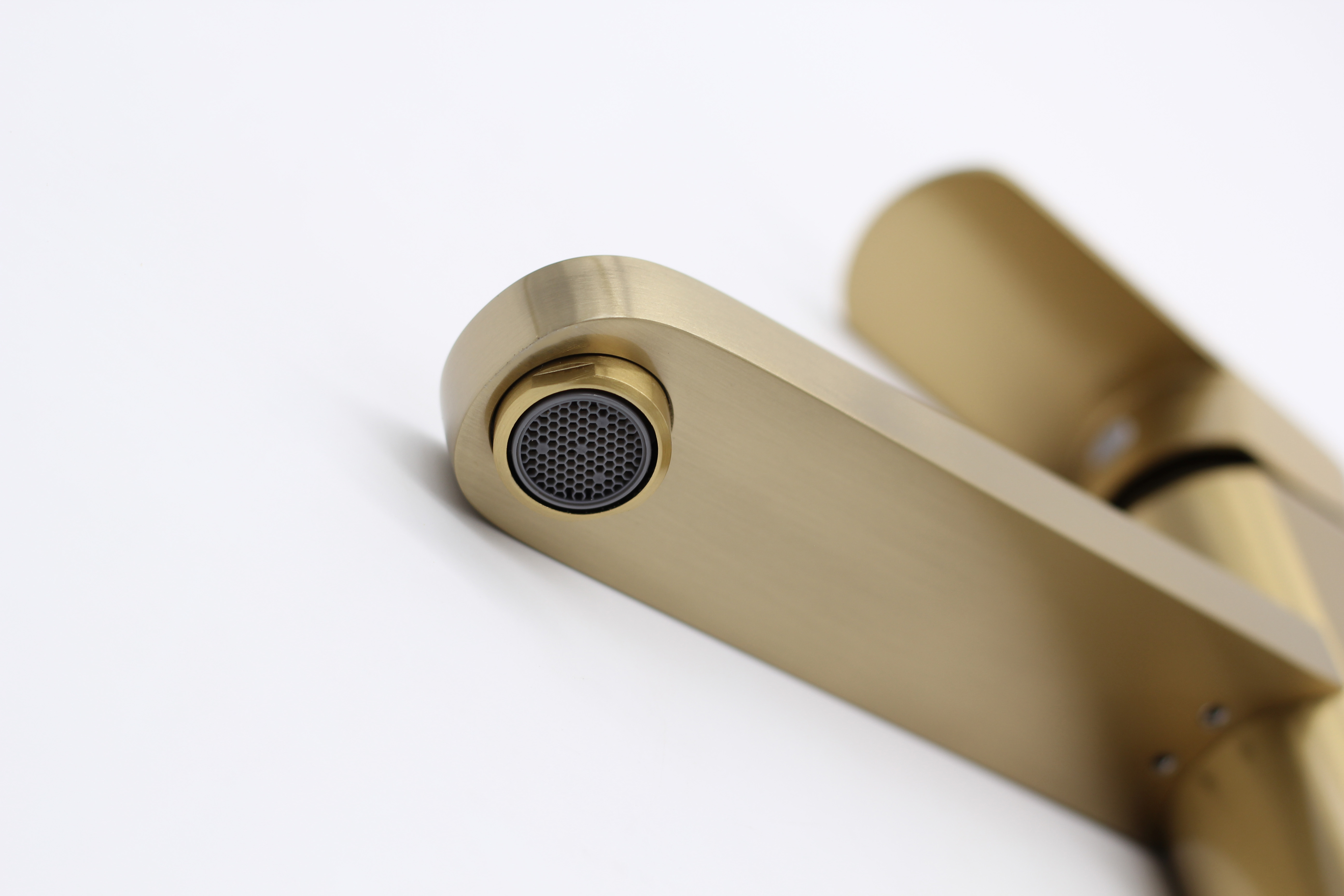 06012-D Смеситель для умыв (ВЫСОКИЙ БРОНЗА) "GANZER" (8/1шт) Л/К 